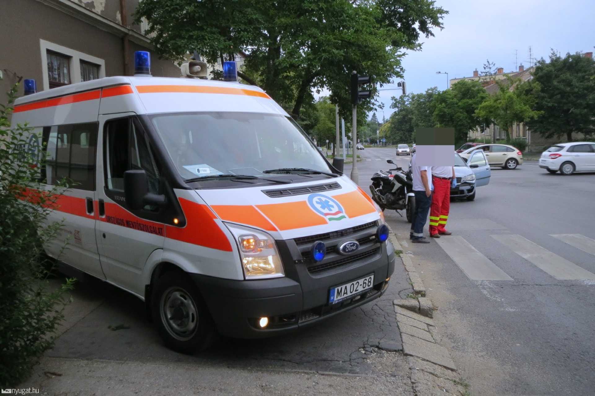 Elütöttek egy motorost Szombathelyen