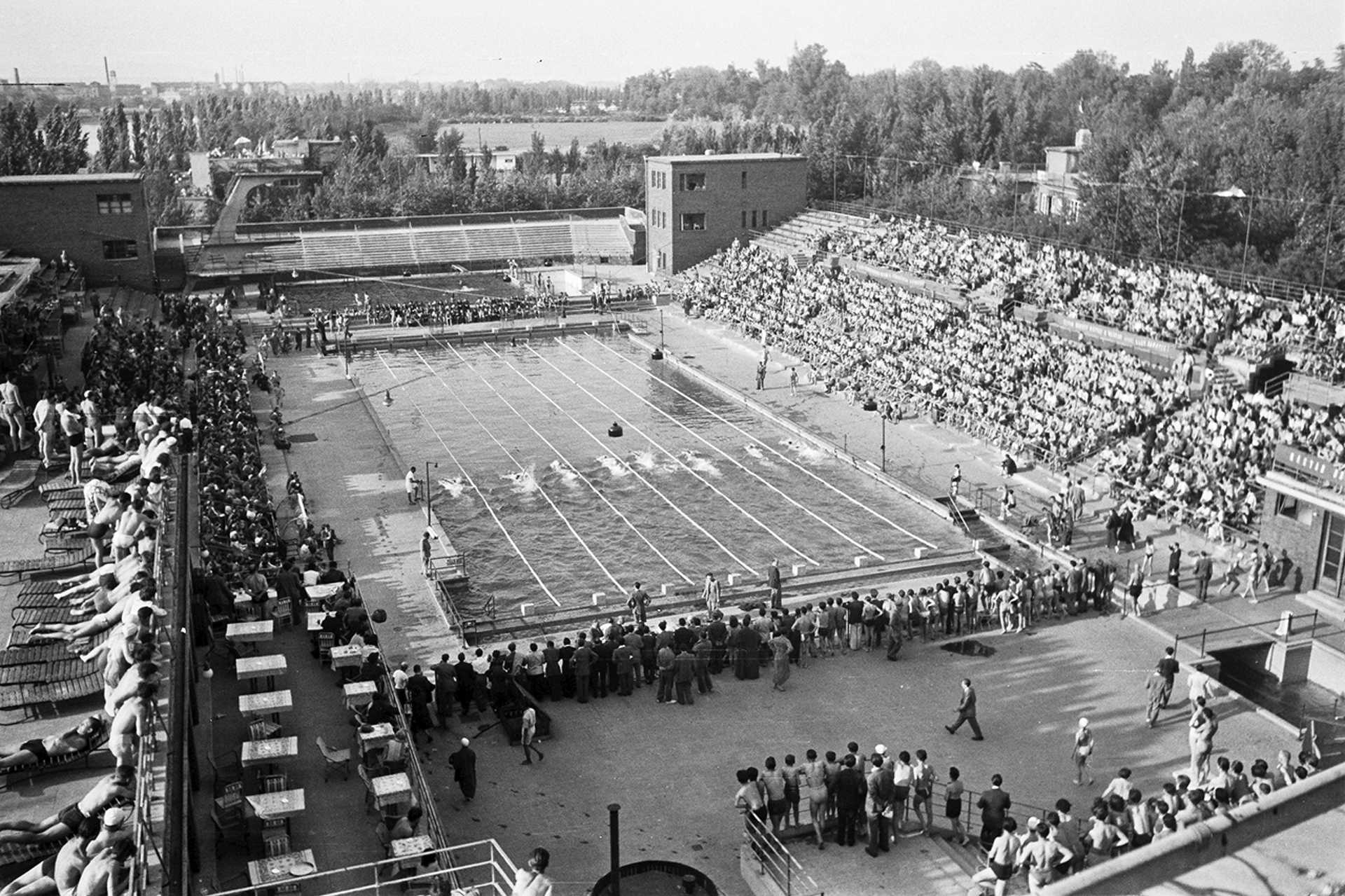 Hajós Alfréd Nemzeti Sportuszoda, 1949.