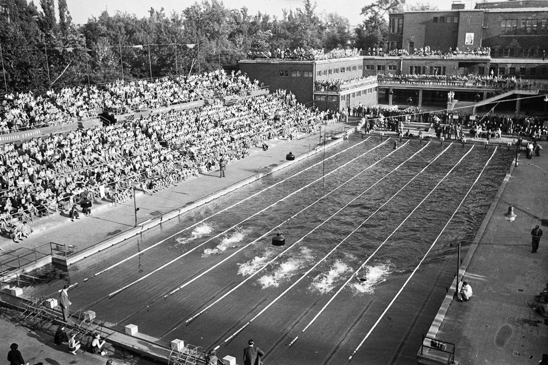 Hajós Alfréd Nemzeti Sportuszoda, 1949.