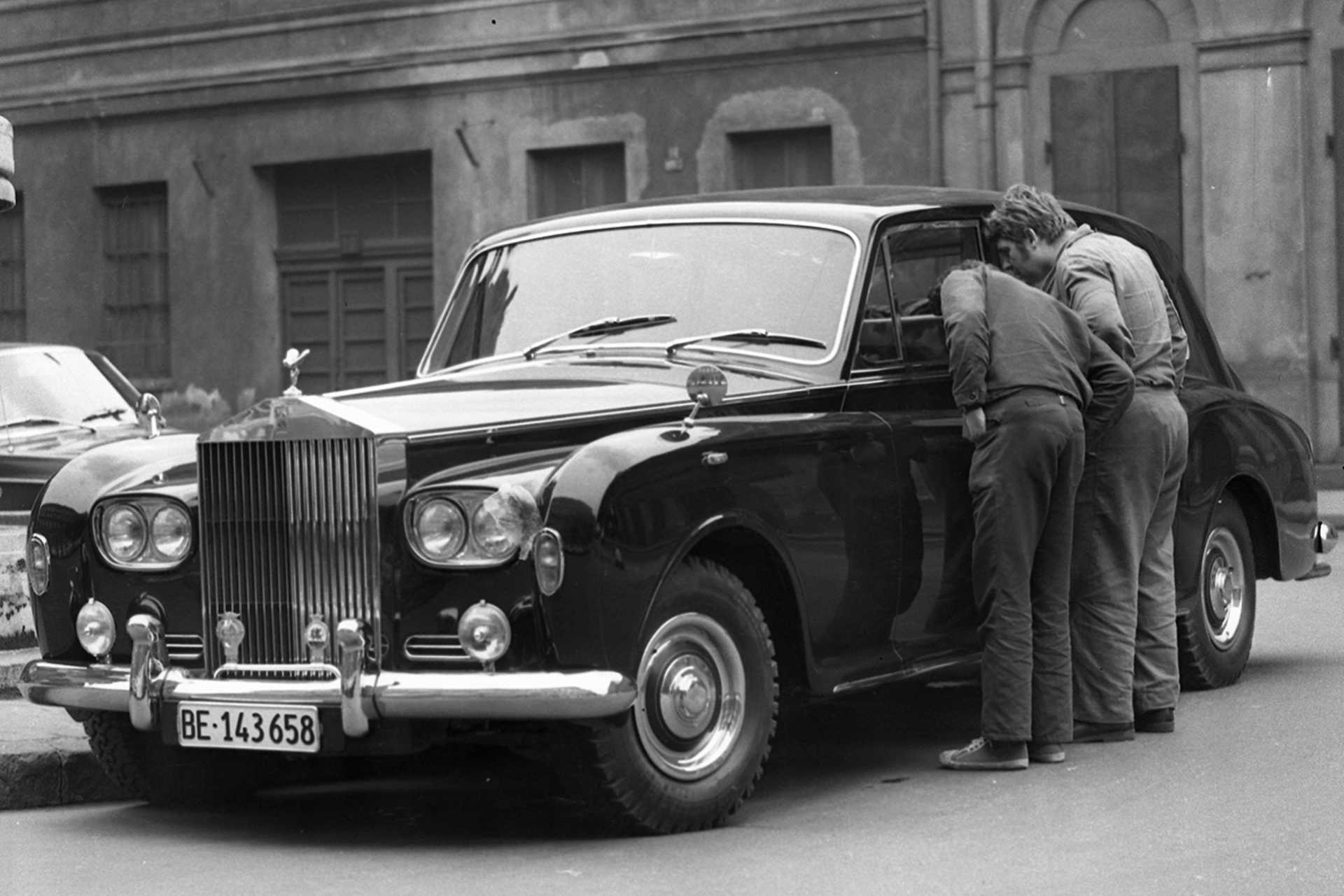 Rolls-Royce Silver Cloud III a Szabó Ervin téren