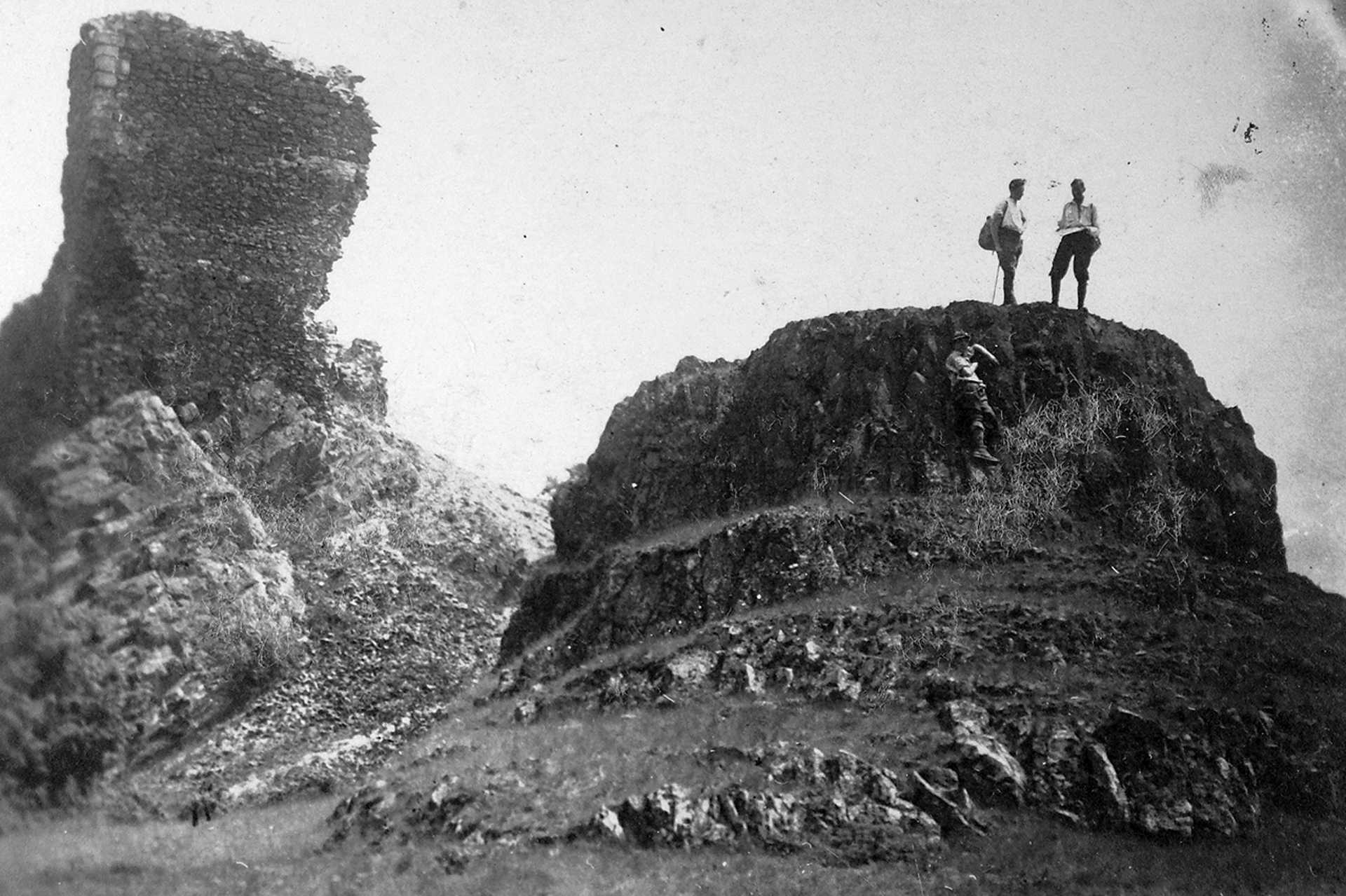 Szandai várrom