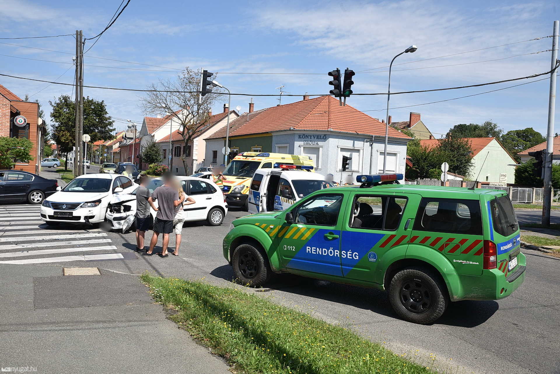 Baleset telezöldnél Szombathelyen