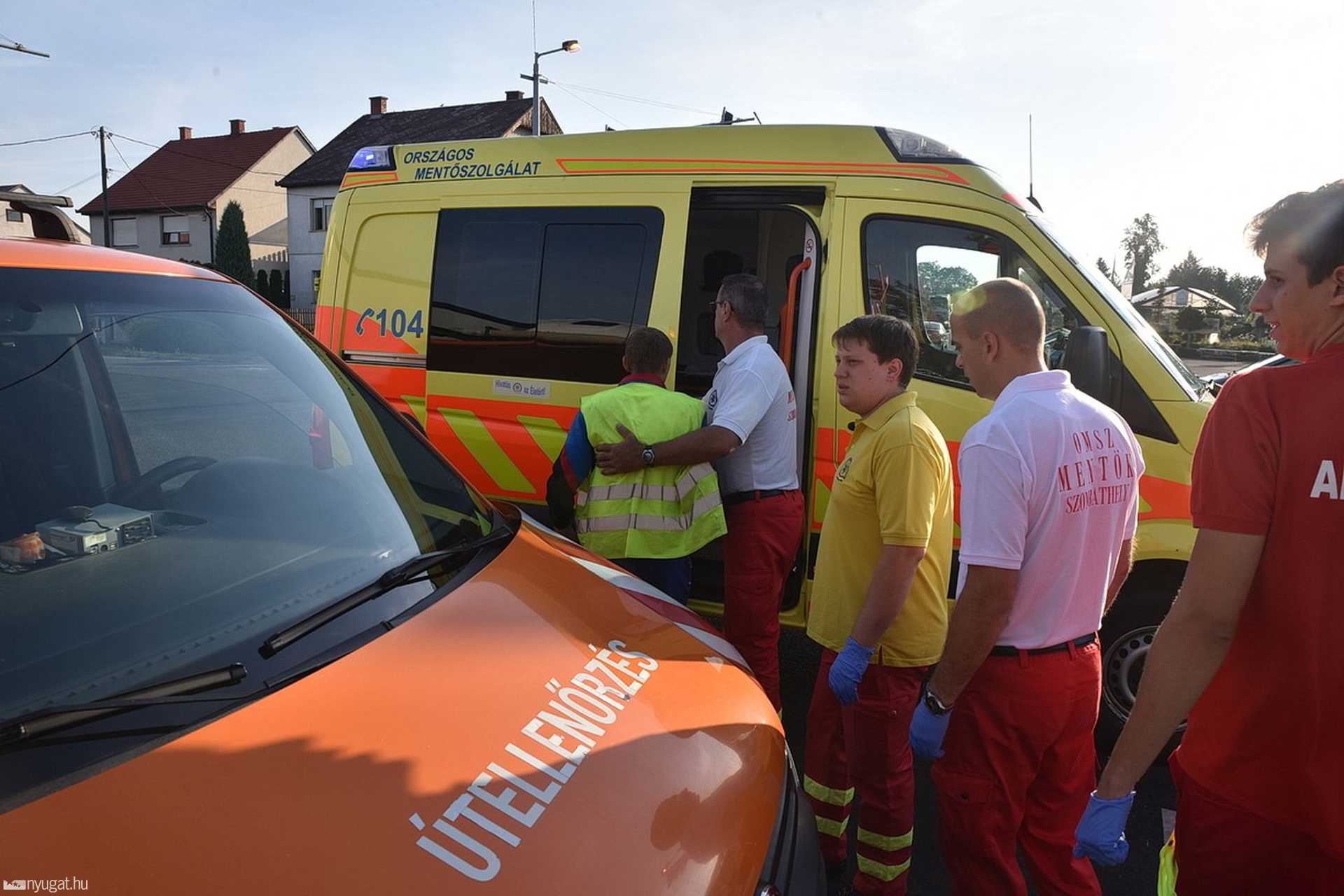 Több tonnás fémhengerek zuhantak a 86-os főútra