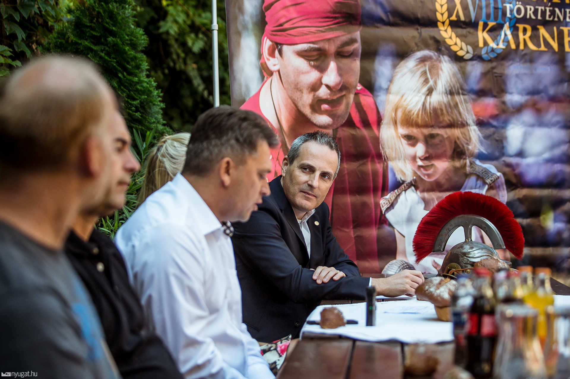 Karneváli sajtótájékoztató a Sörpatikában