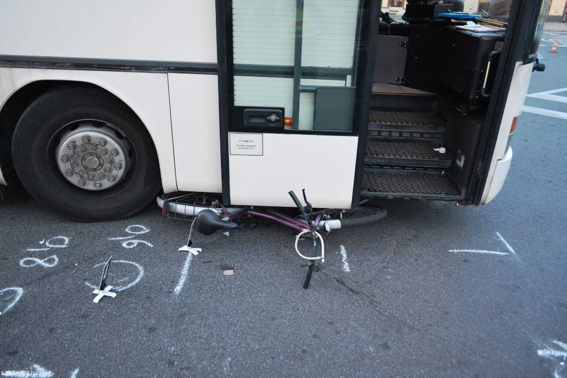Távolsági busz sodorta el a kerékpárost Szombathelyen