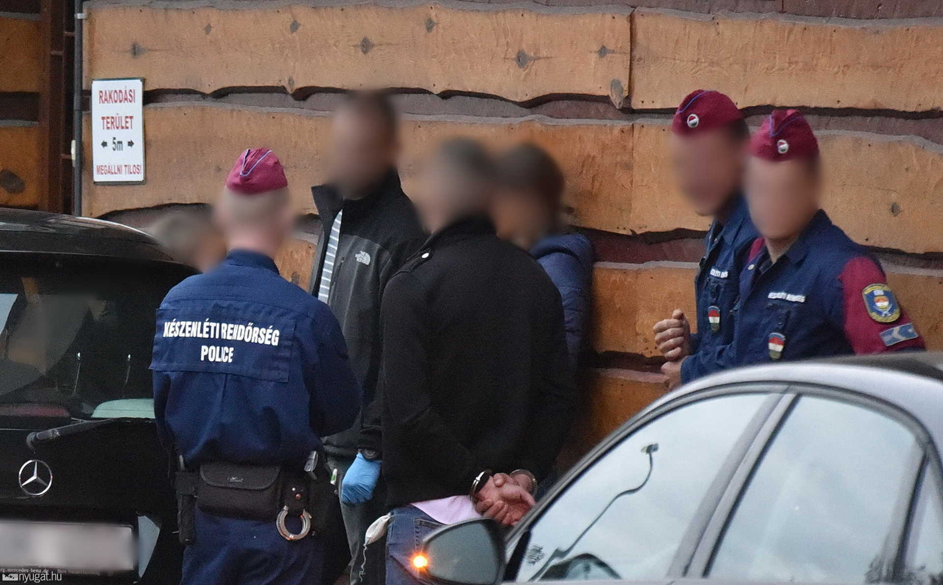Rajtaütés a szombathelyi Szűrcsapó utcában