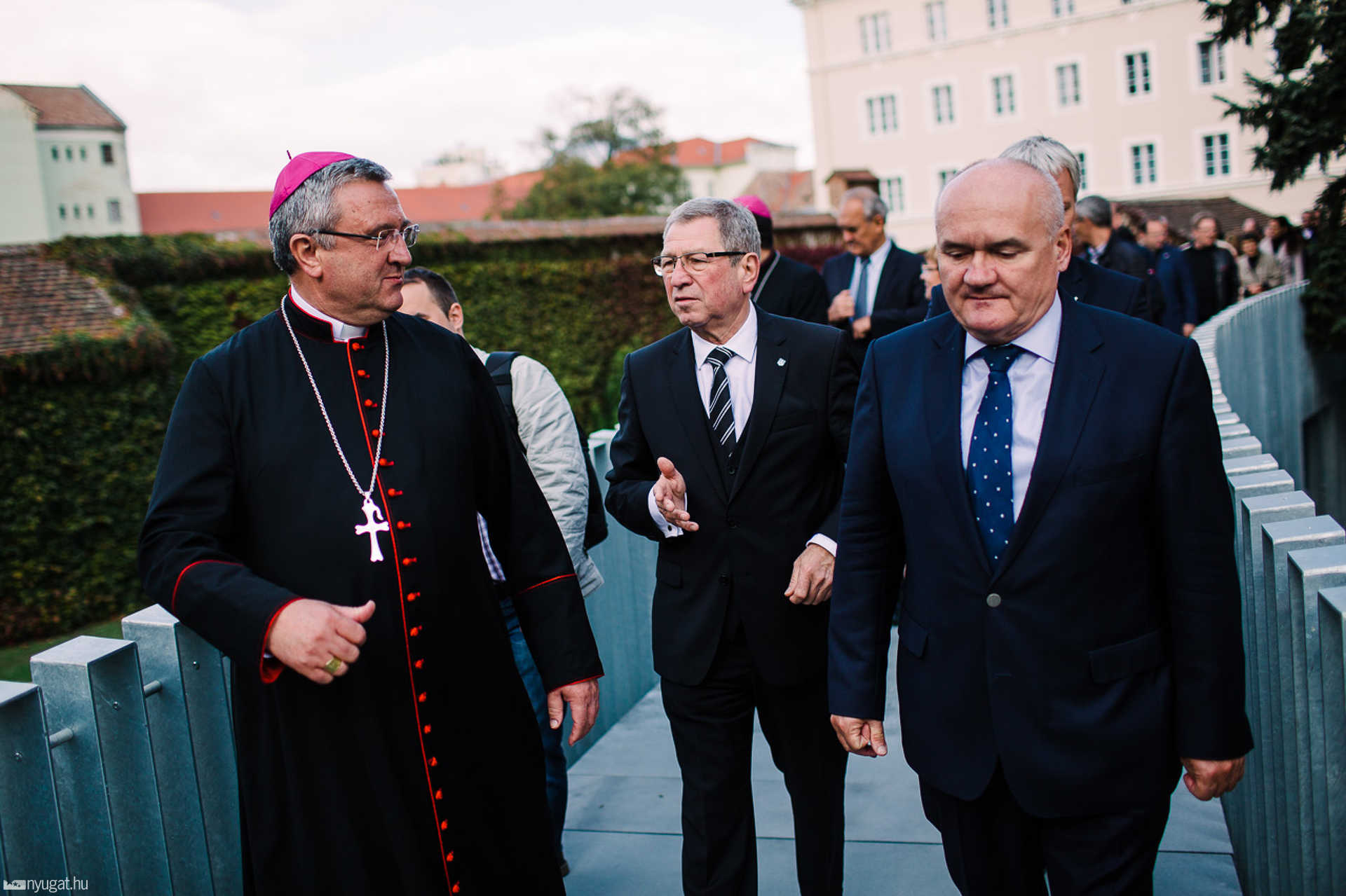 Átadták a romkerten átfutó sétányt