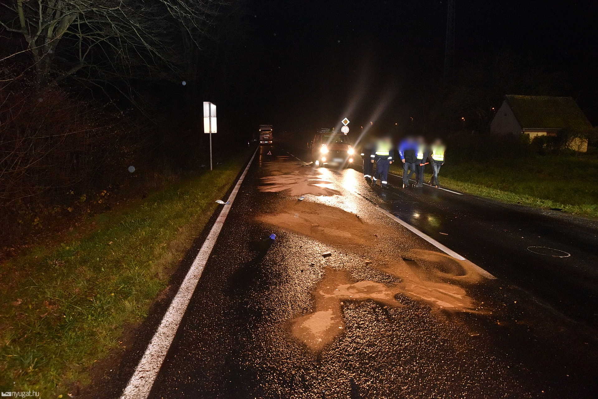 Halálos baleset a 8-ason: Két autó is elgázolta a kerékpárost