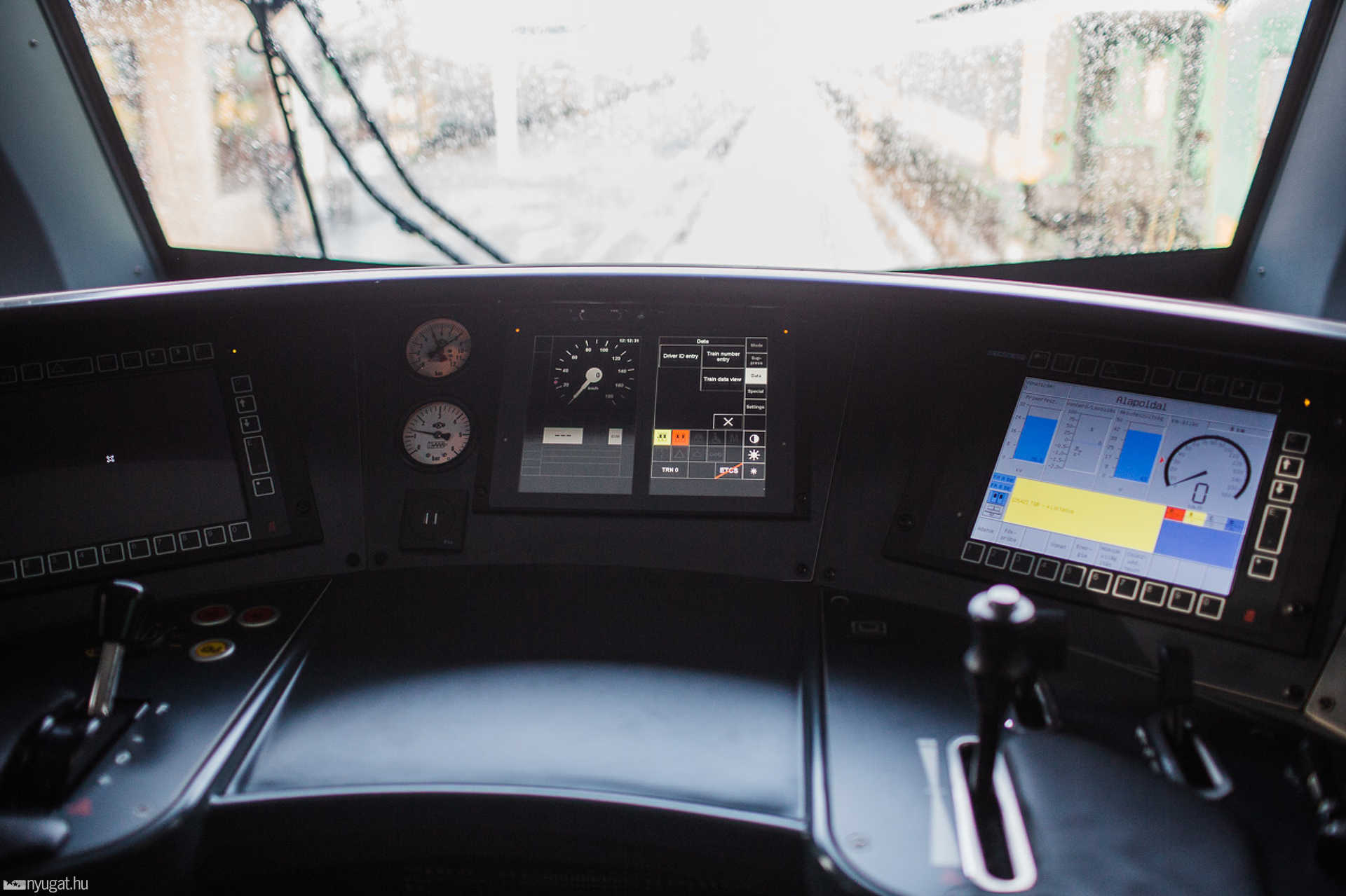 Bemutatták a GYSEV új motorvonat-flottájának első darabját