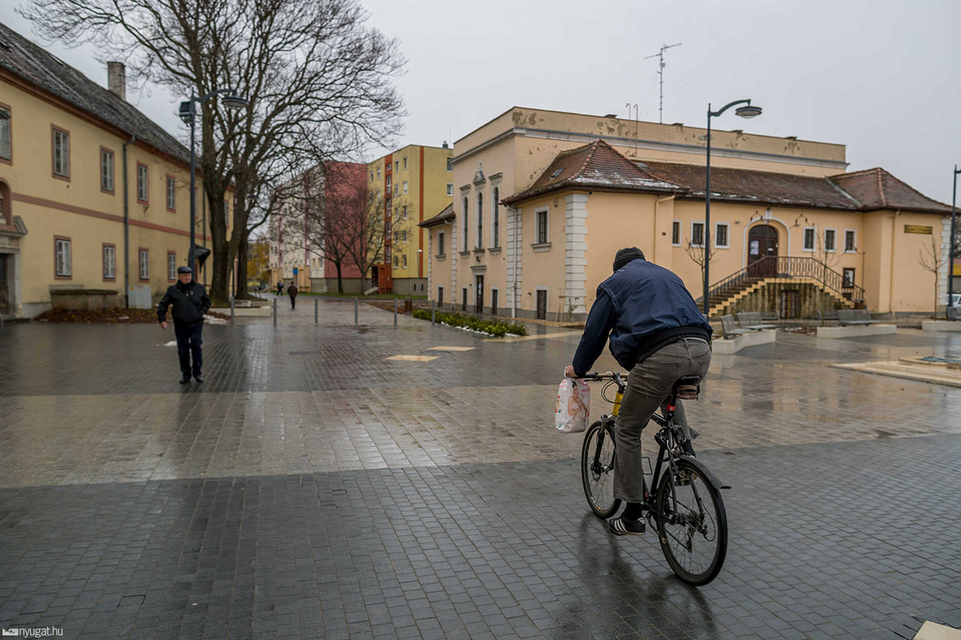 Szent Márton tér új forgalmi rend