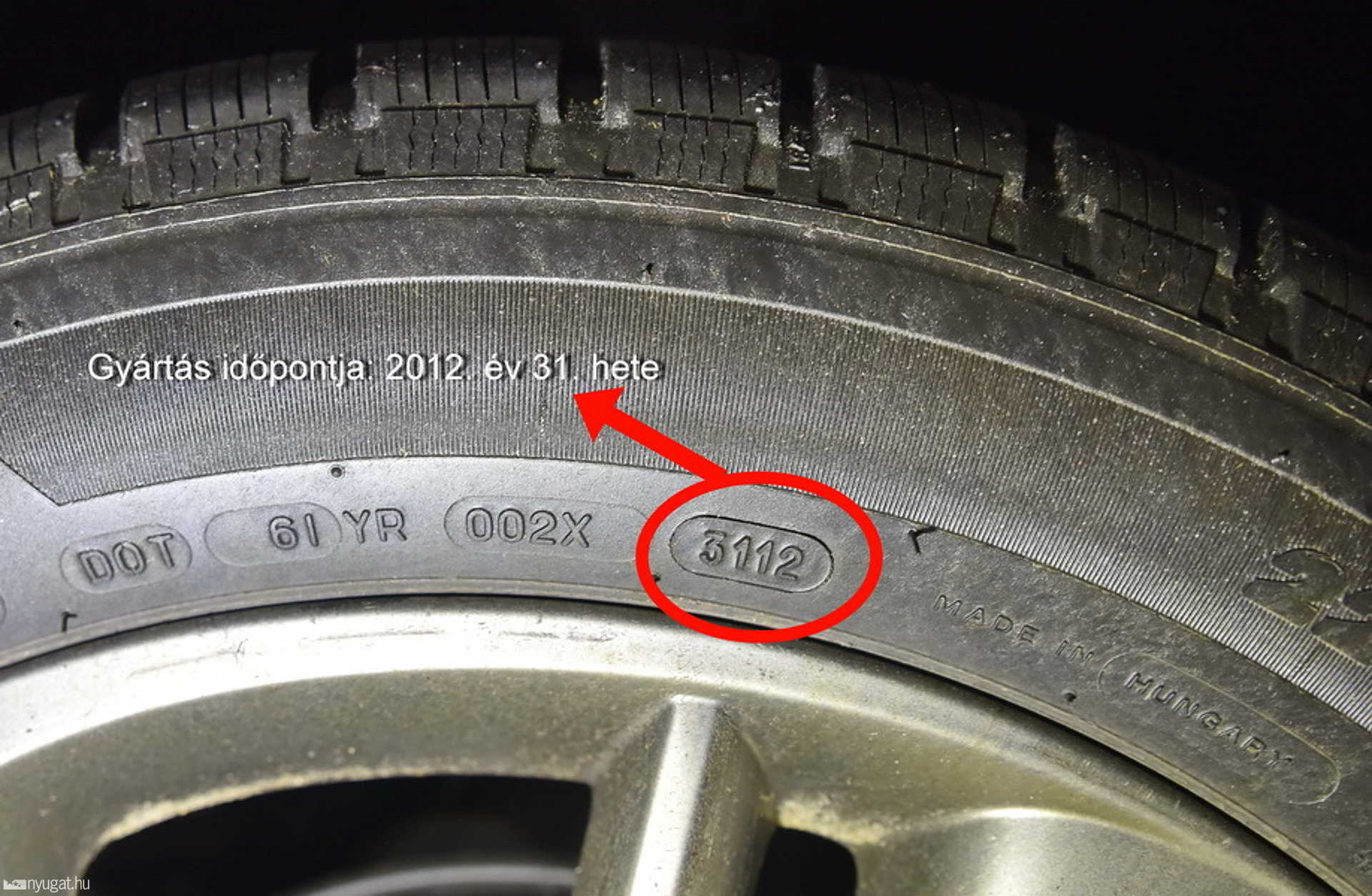 Parkoló autónak ütközött, majd árokba hajtott egy Opel Gencsapátiban