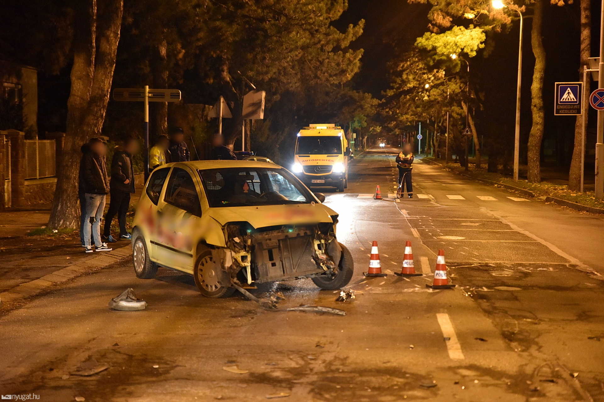 Rendőrautó elé hajtott egy ételfutár Szombathelyen