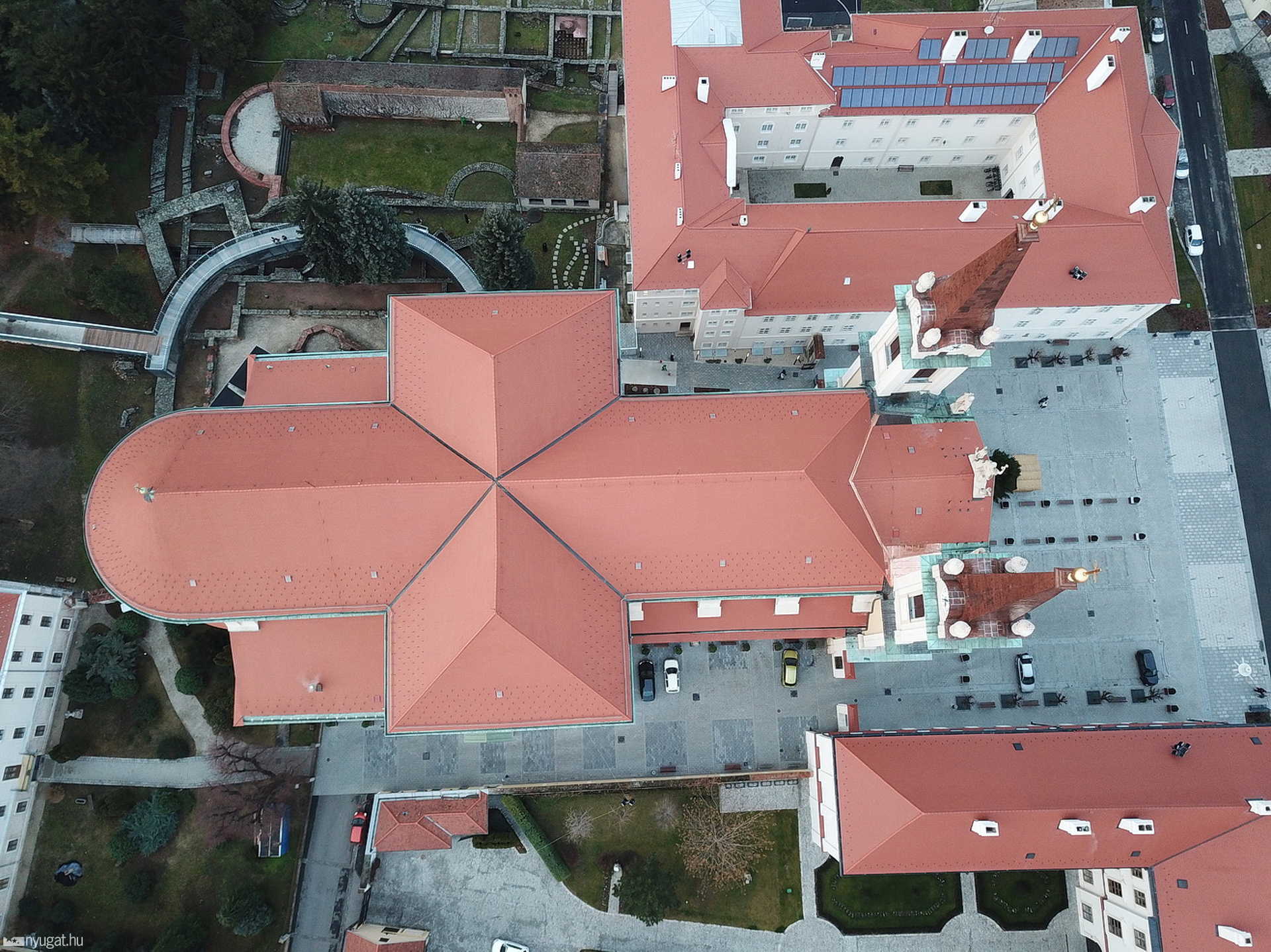 Berzsenyi tér a levegőből