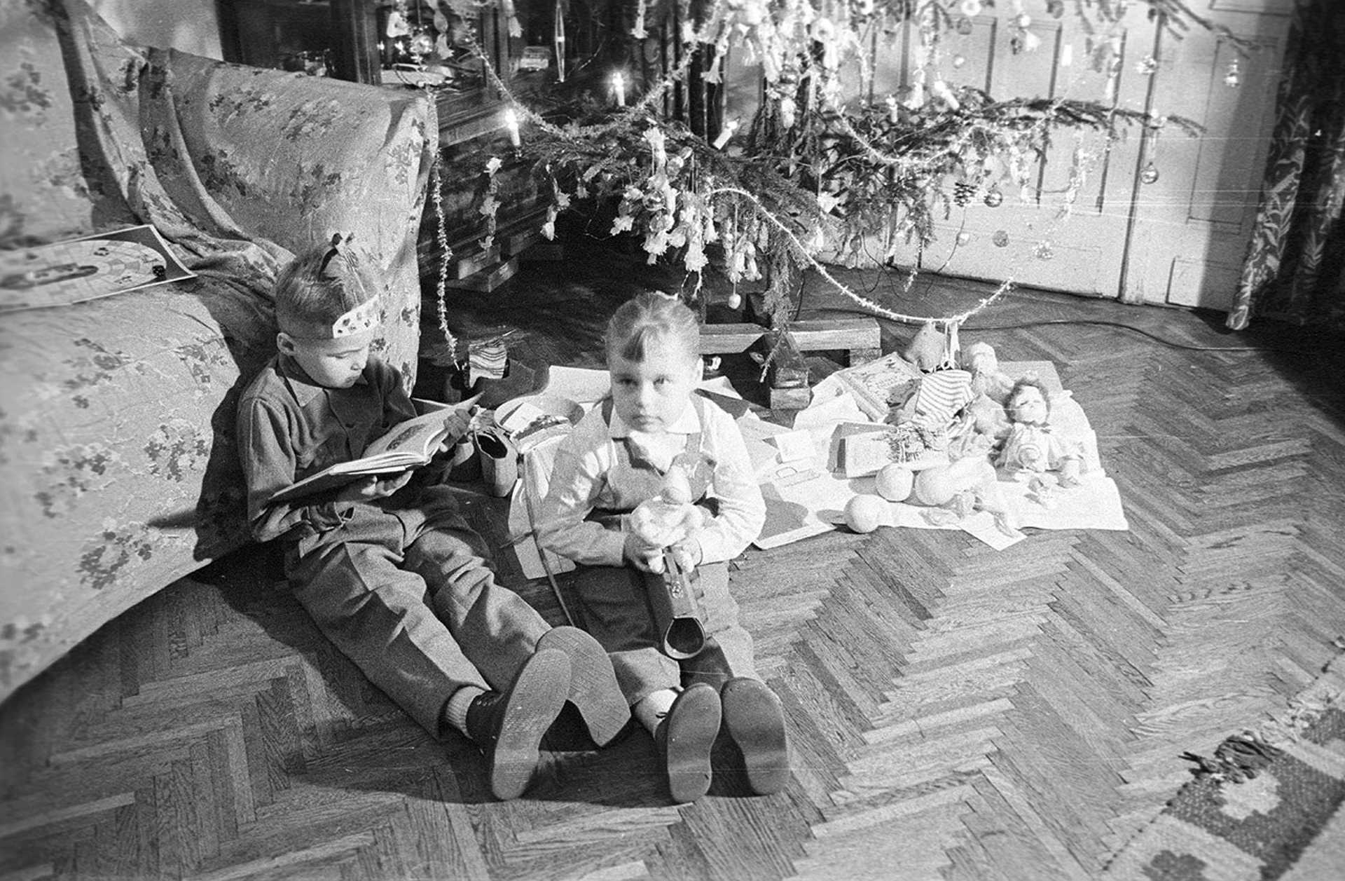 Mi került a fa alá a múlt században 1961