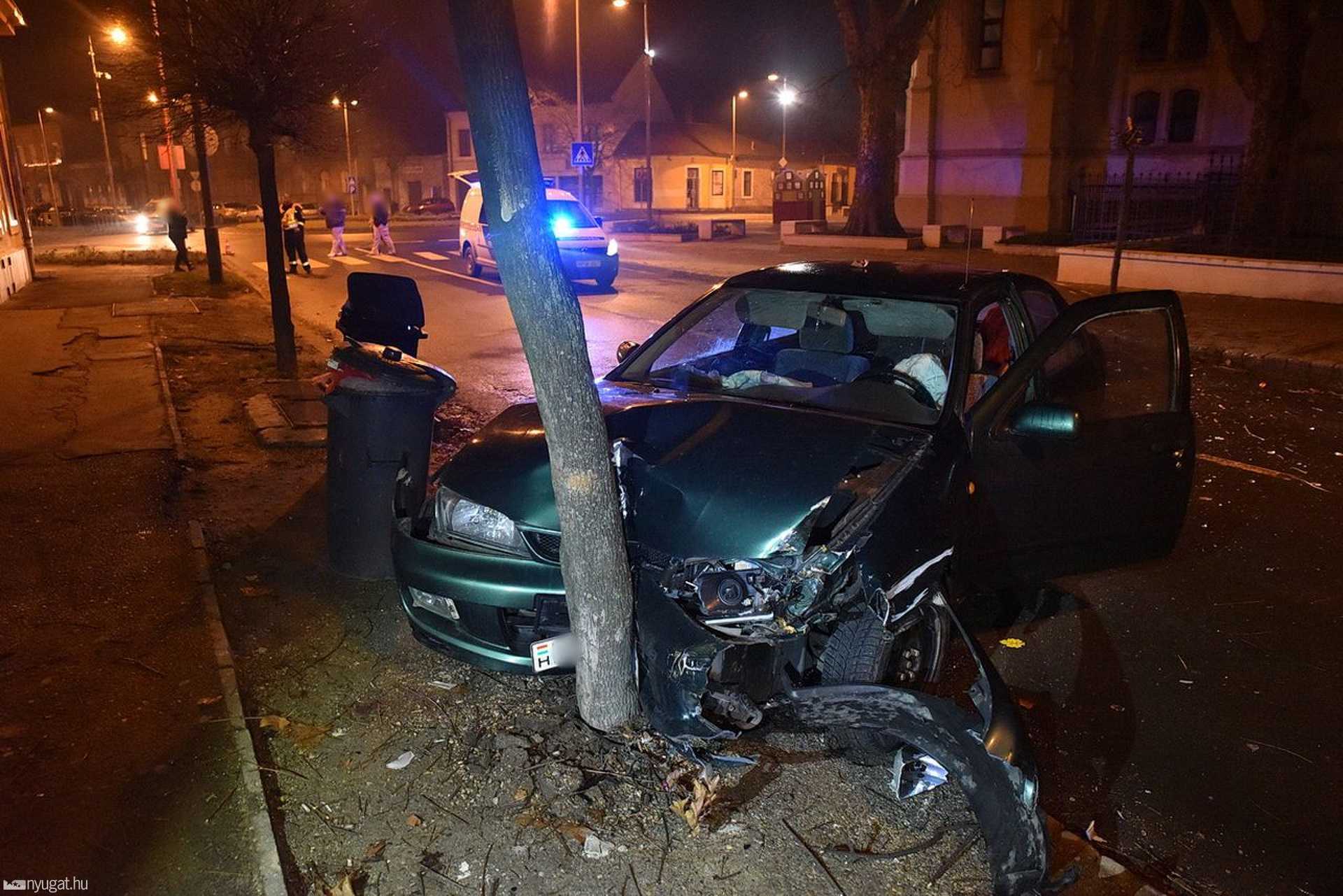 Fának hajtott egy Nissan Szombathelyen