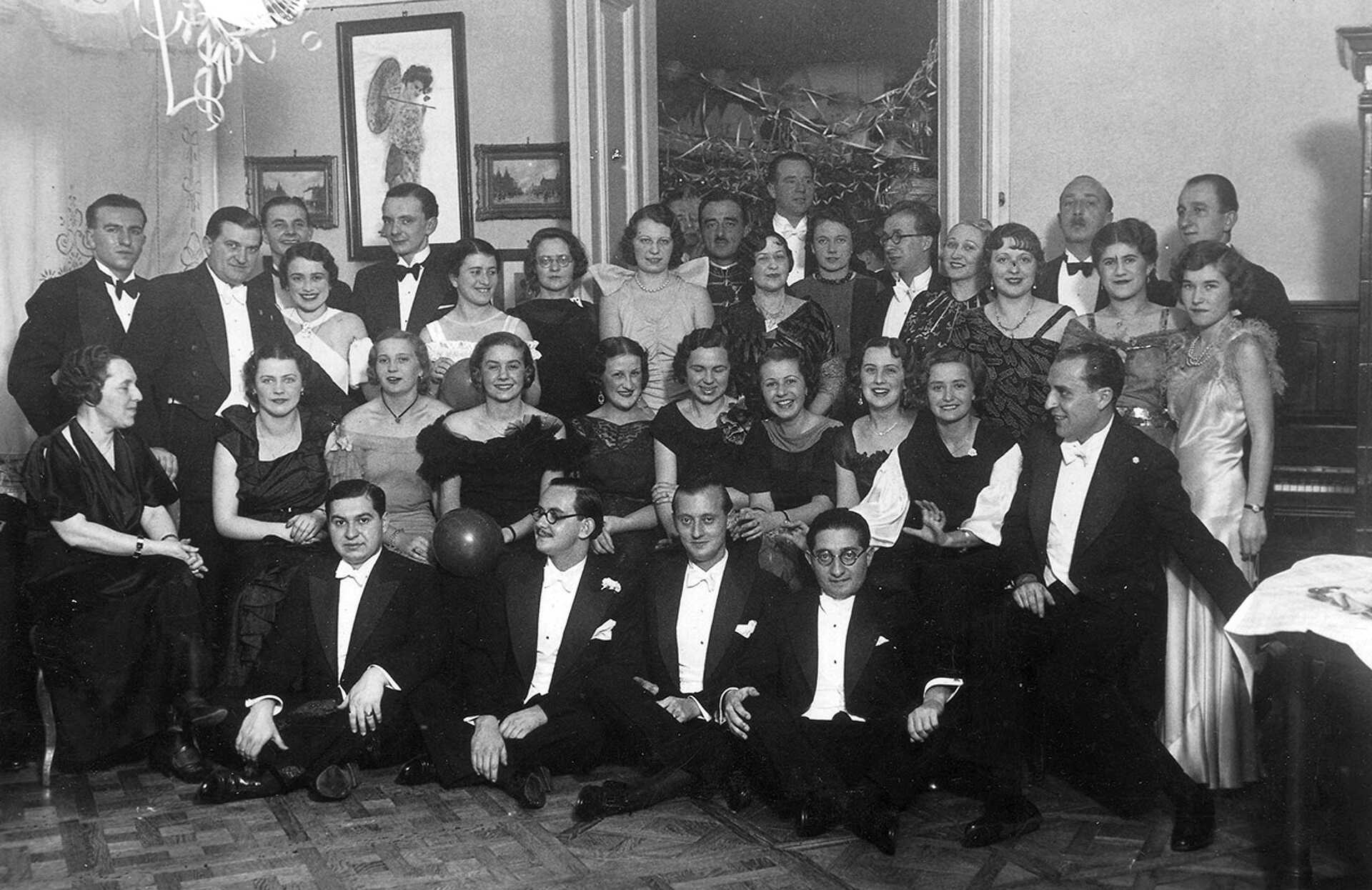 Fortepan - Szilveszter a múlt században 1936