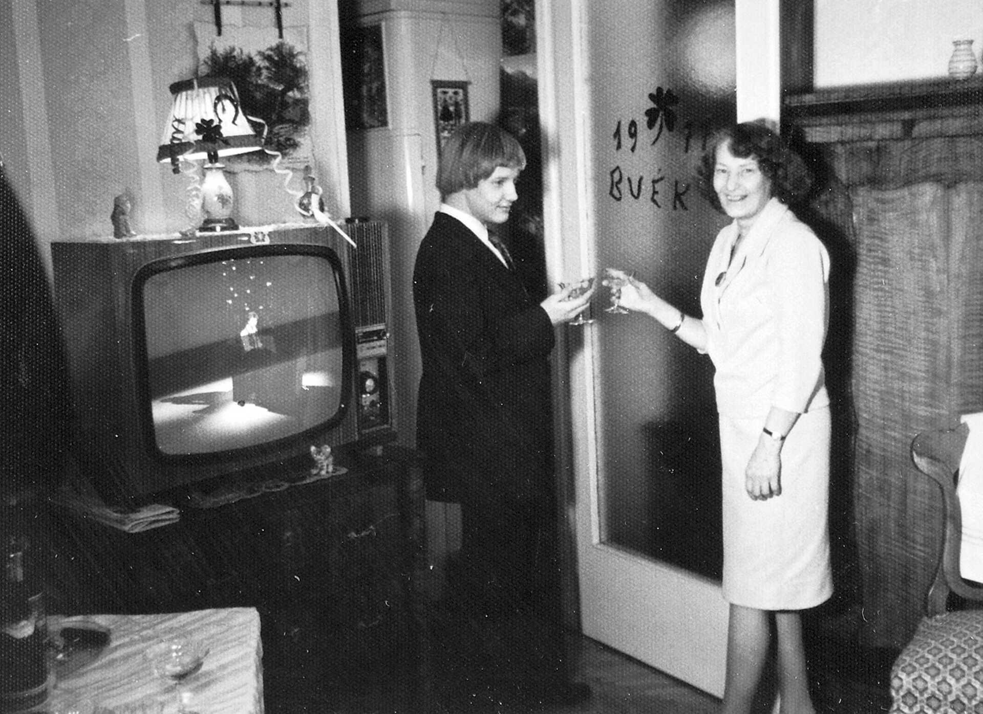 Fortepan - Szilveszter a múlt században 1977