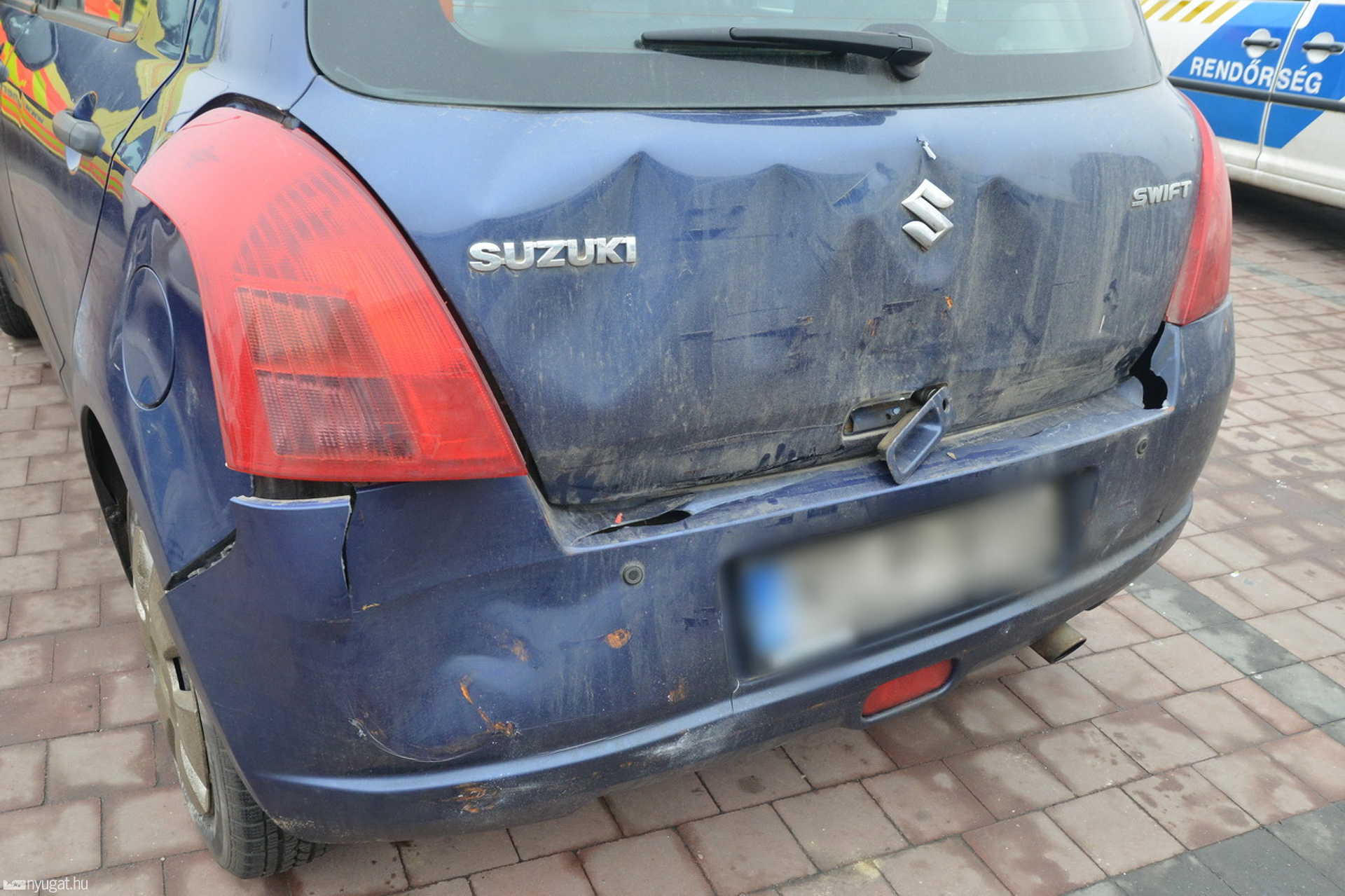 Mercedes teherautó ütközött Suzukinak Szombathelyen