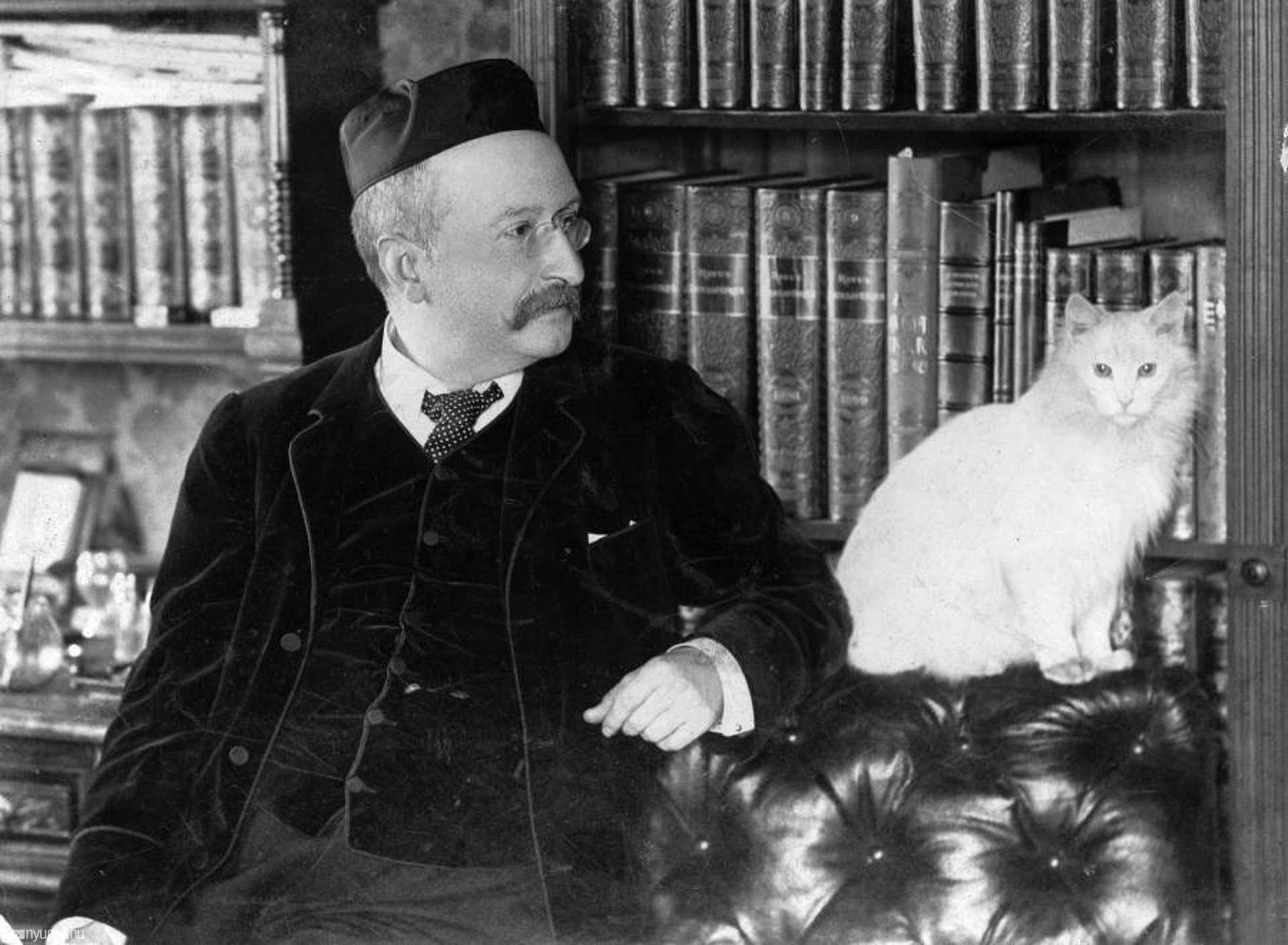 1902. Tóth Béla író, újságíró