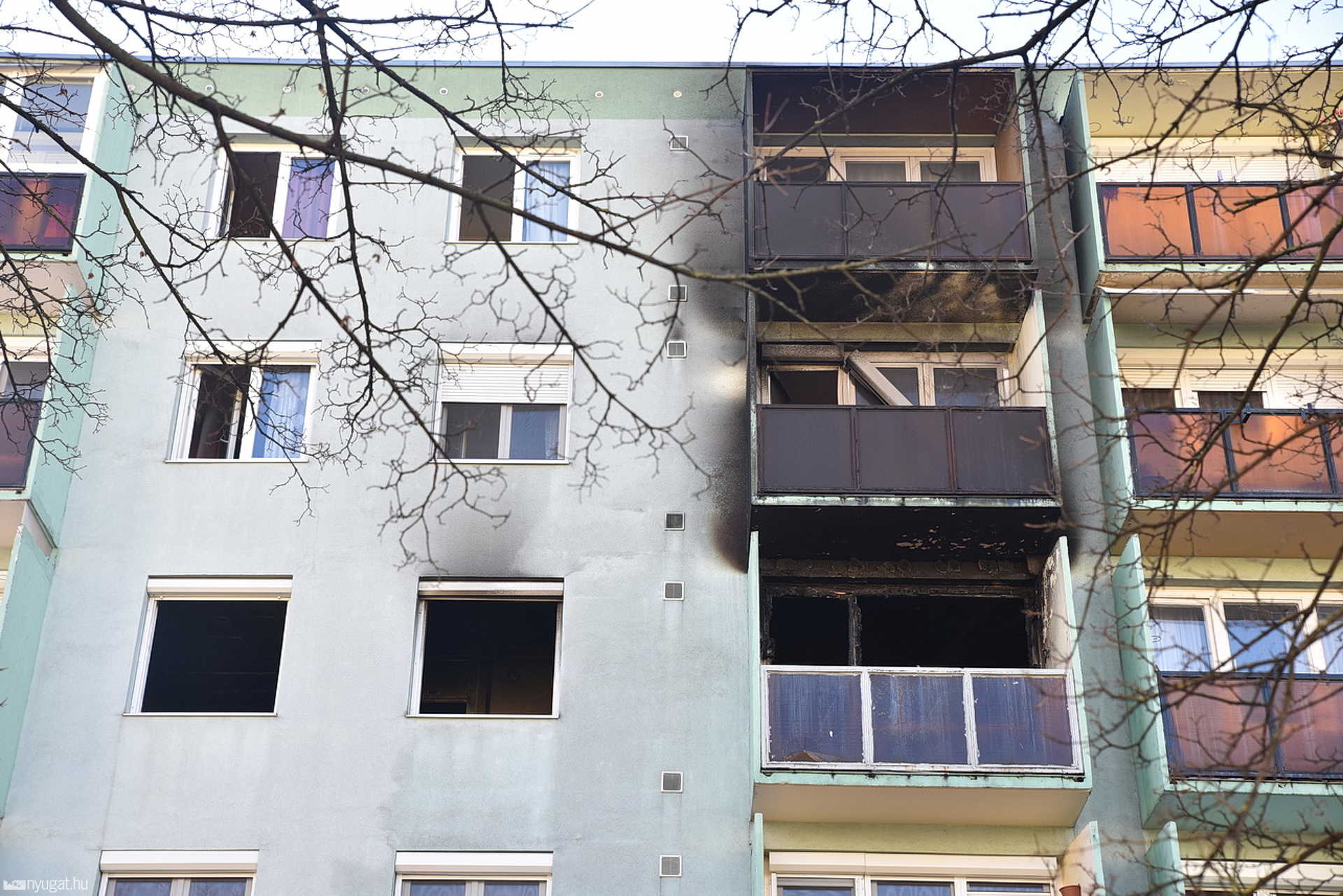 Tüzet rakott a társasházi lakásban és elment hazulról az elmebeteg férfi Szombathelyen