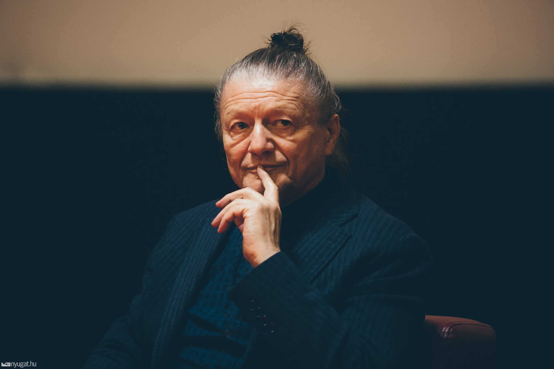 A hentes, a kurva és a félszemű című film díszbemutatója a Savaria Moziban