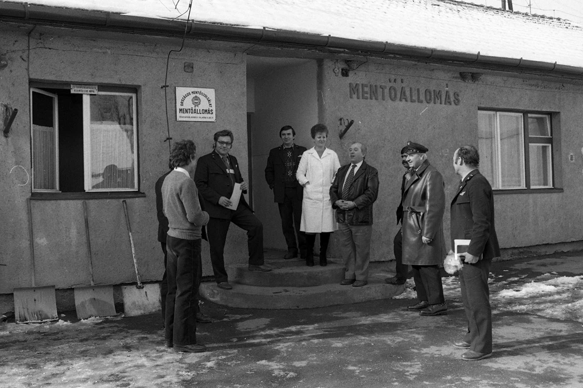 Fortepan - Mentők