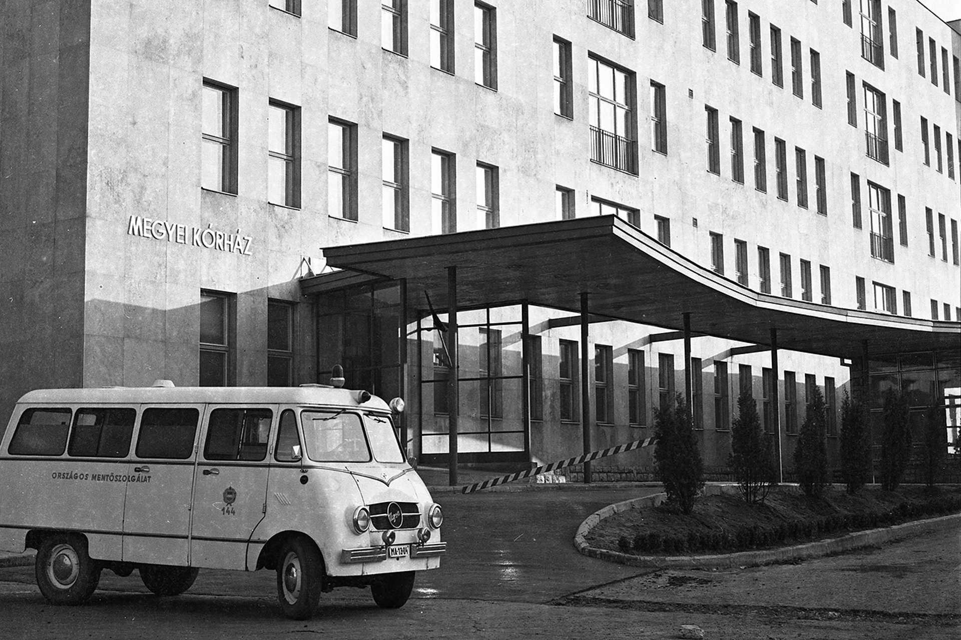 Veszprém, Megyei Kórház (ma Csolnoky Ferenc Kórház) "A" épület