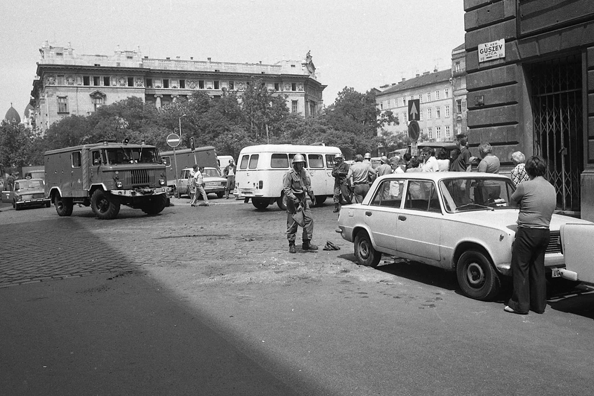 Baleset az Arany János utca - Sas (Guszev) utca kereszteződésben