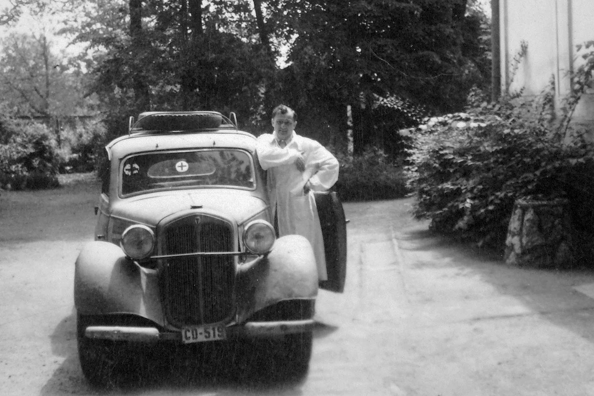 DKW F8 típusú mentőautó