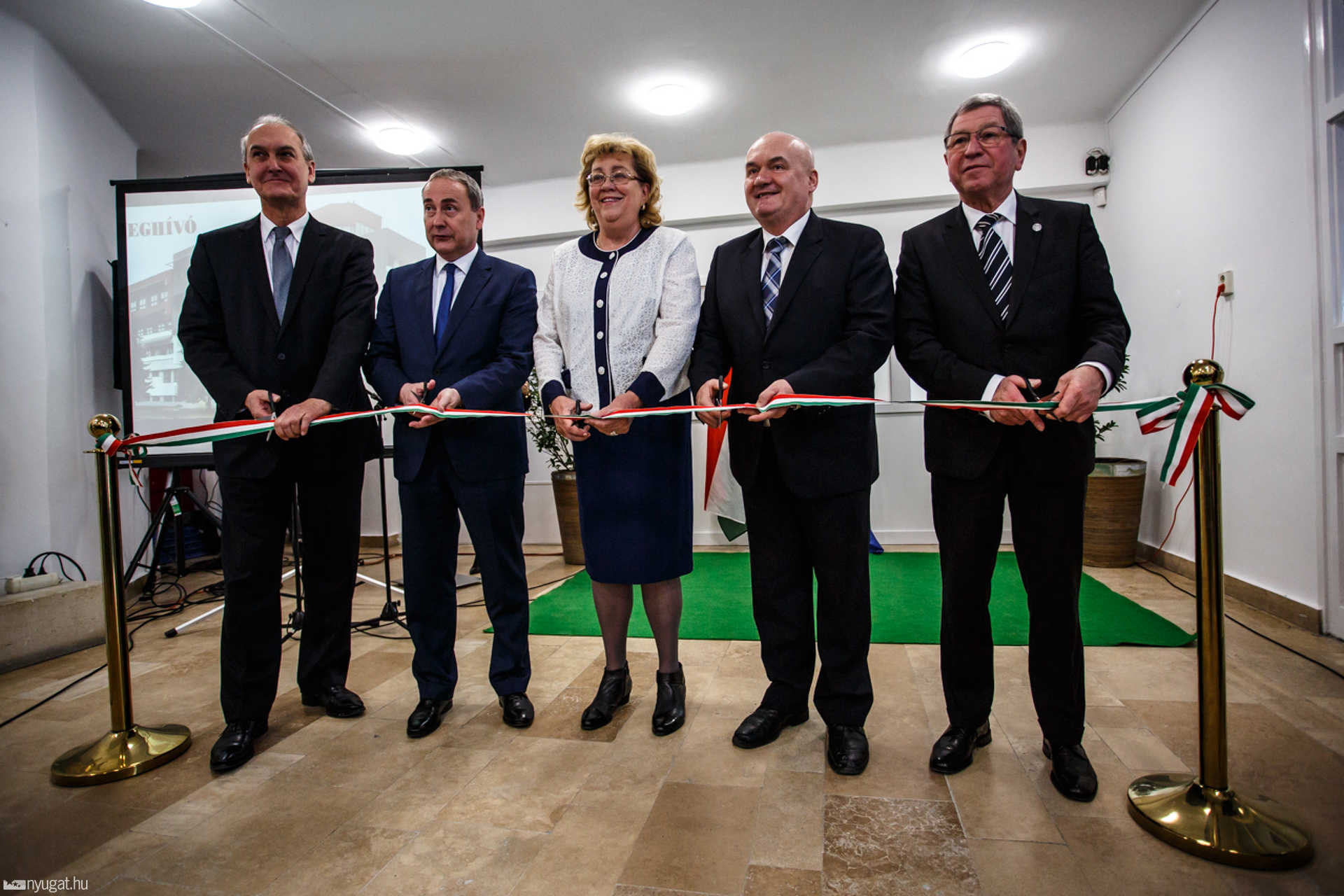 Népegészségügyi Főosztály szombathelyi épületének átadója