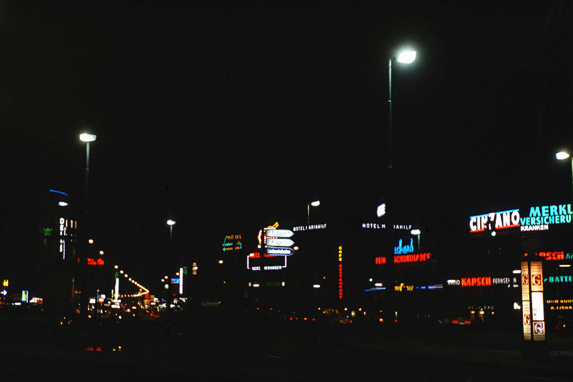 Mariahilfer Strasse a Westbahnhof-nál