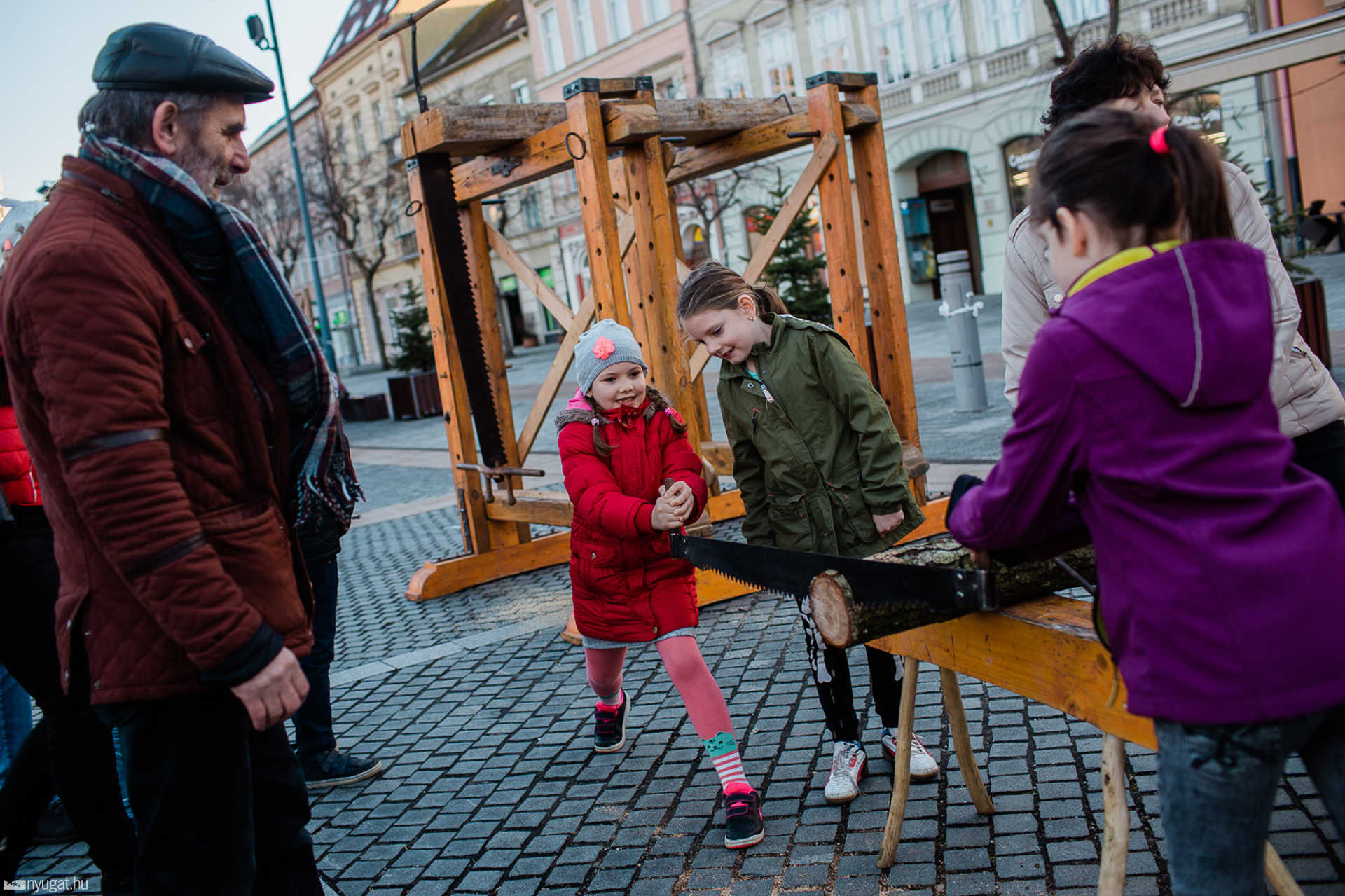 Megnyílt a szombathelyi húsvéti vásár