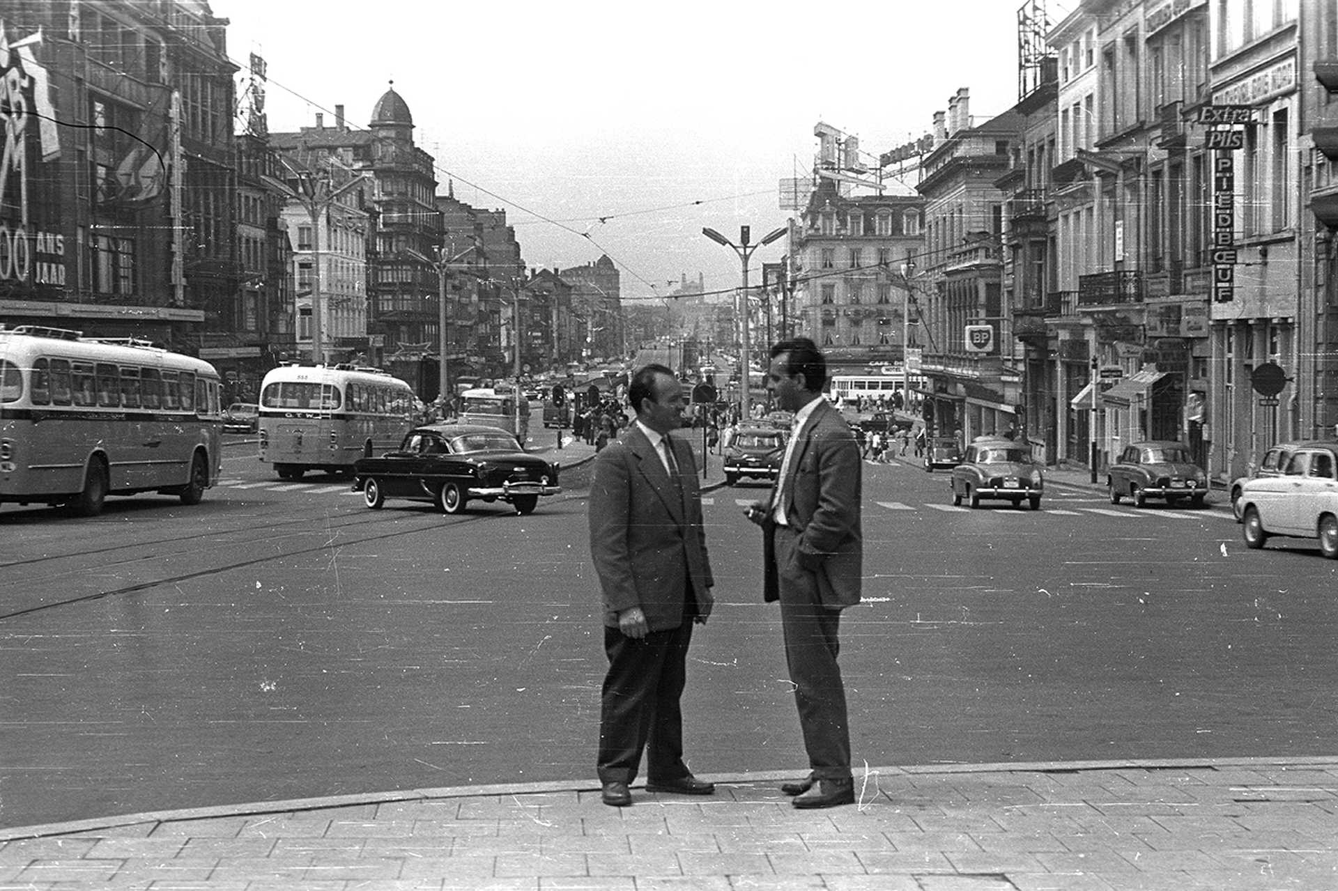 Avenue du Boulevard a Rue Gineste felől nézve