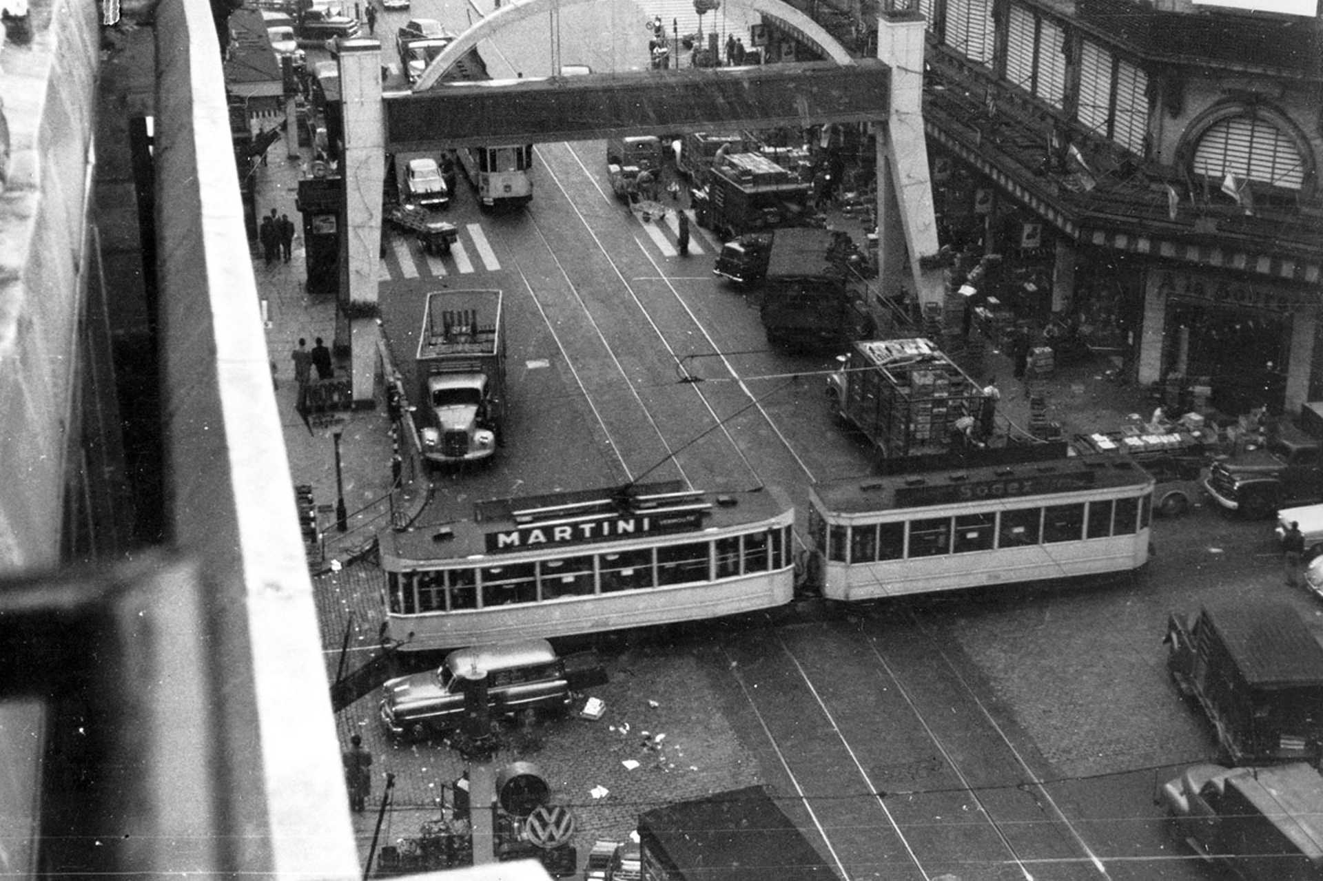 Boulevard Anspach a Rue du Marché aux Poulets kereszteződésénél