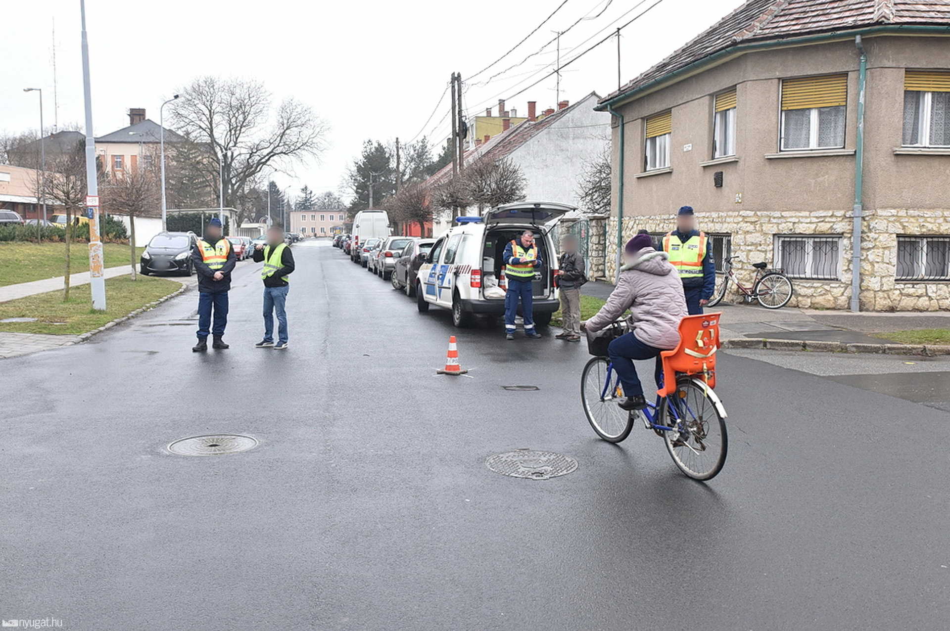 Szabályosan tekert szembe a gépjárműforgalommal a biciklis, elgázolták