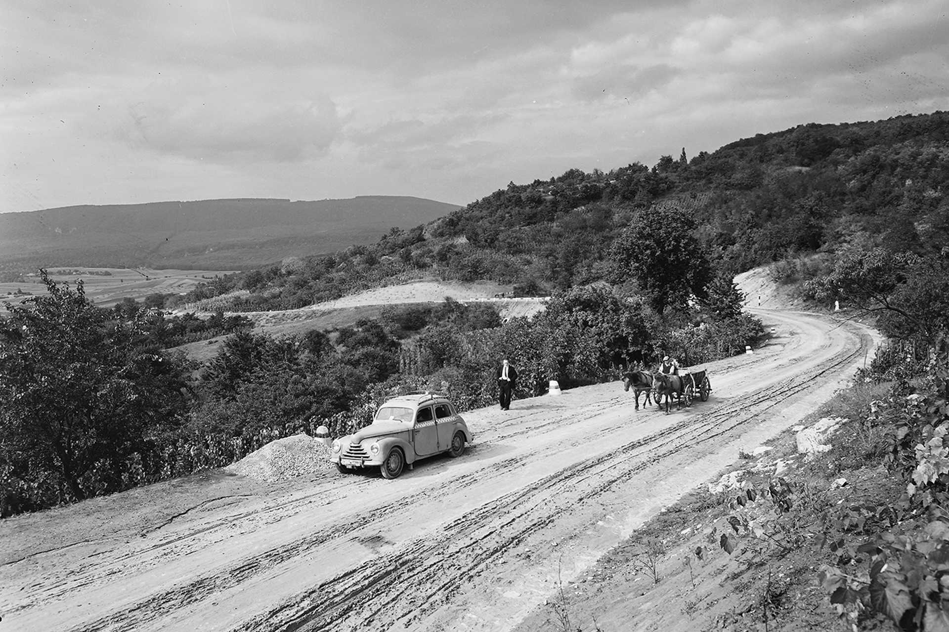 Fortepan - Lovak