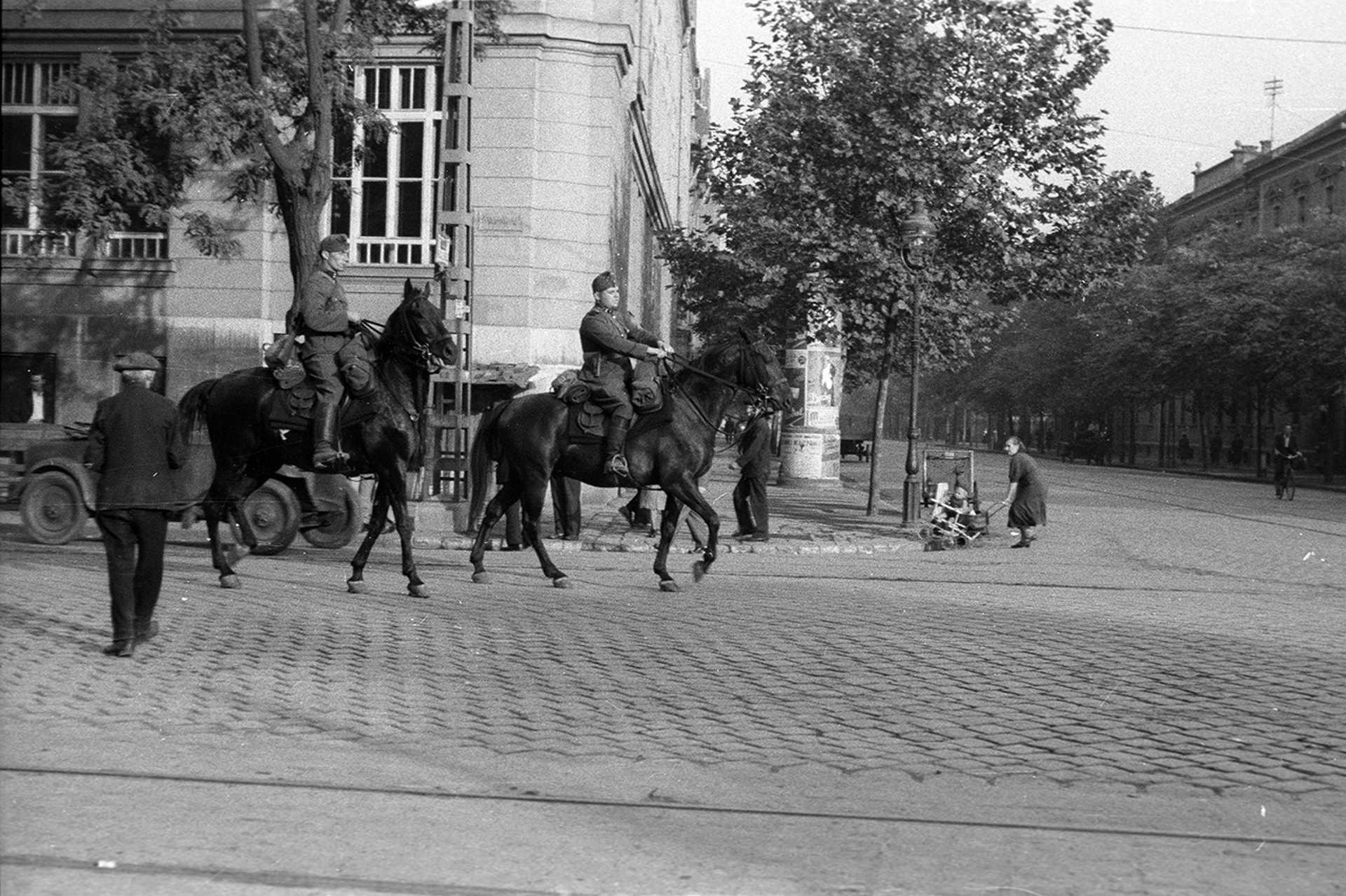 Budapest, Lehel utca, szemben a Dózsa György (Aréna) út a Váci út felé