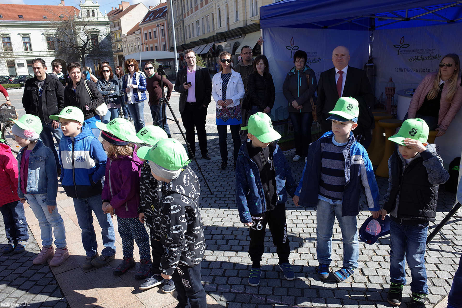 Hőmanó a szombathelyi Fő téren 