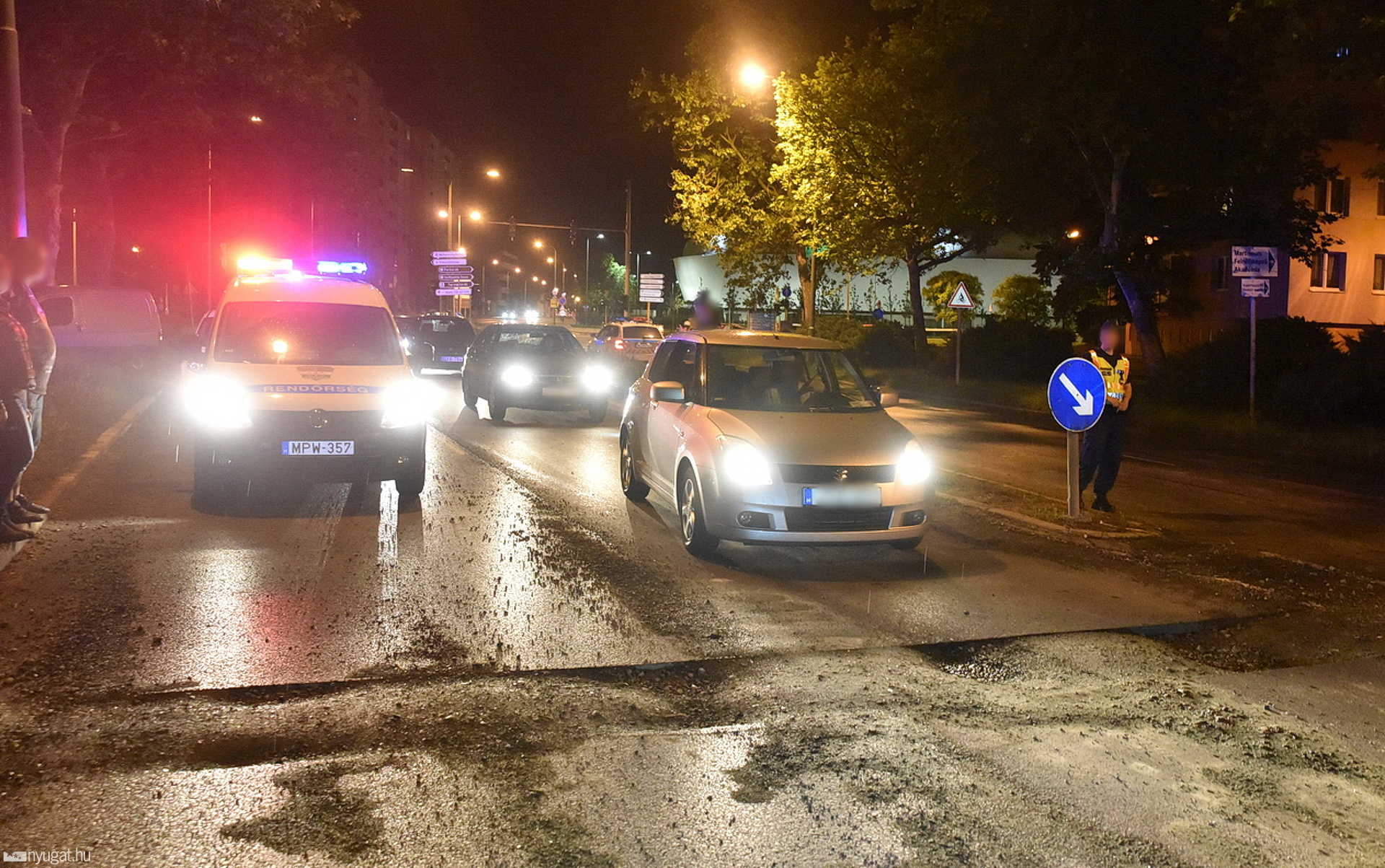 Felniroppantó kátyú a Rohonci úton