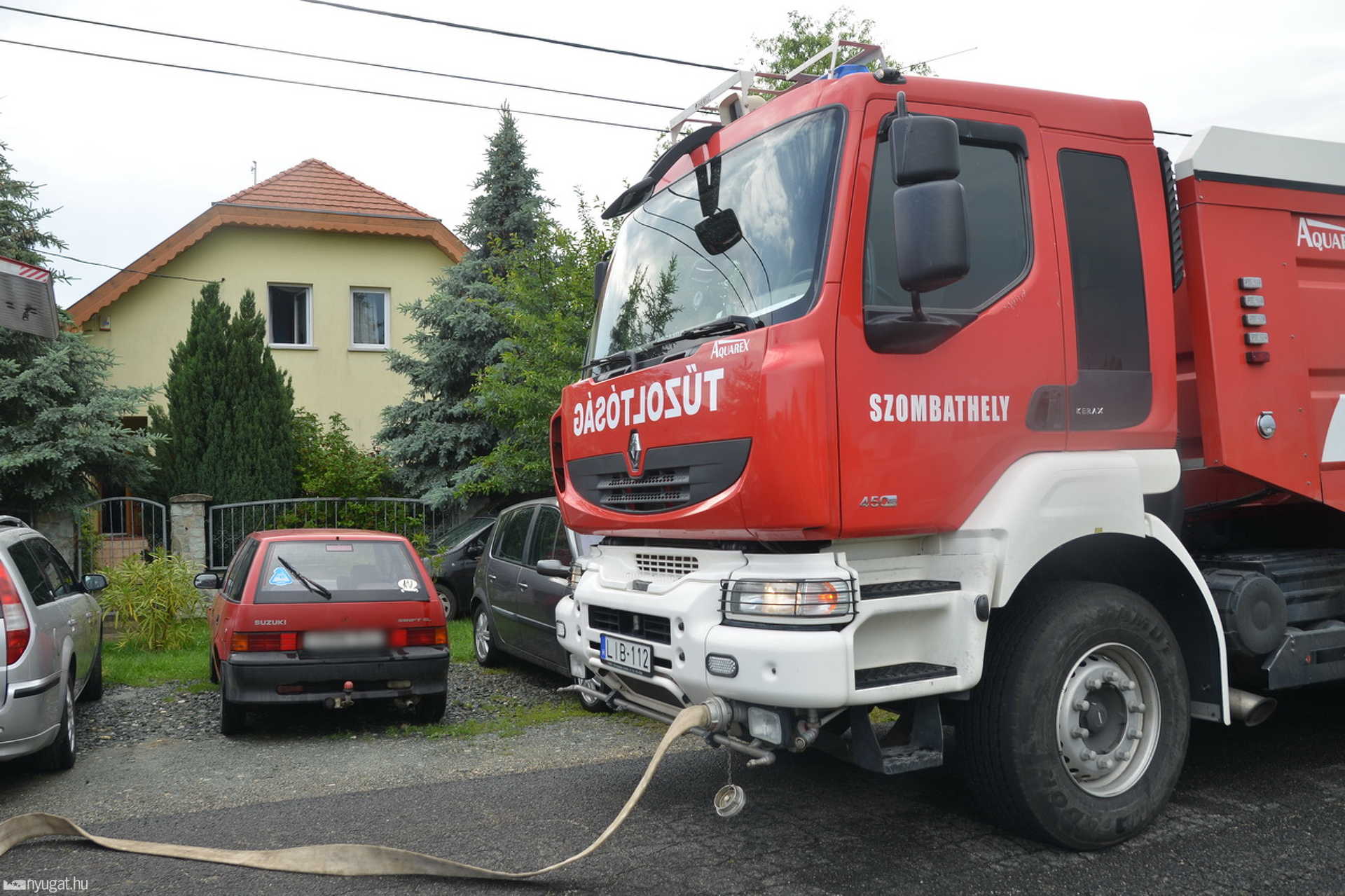 Villám csapott egy családi ház tetejébe Jákon 