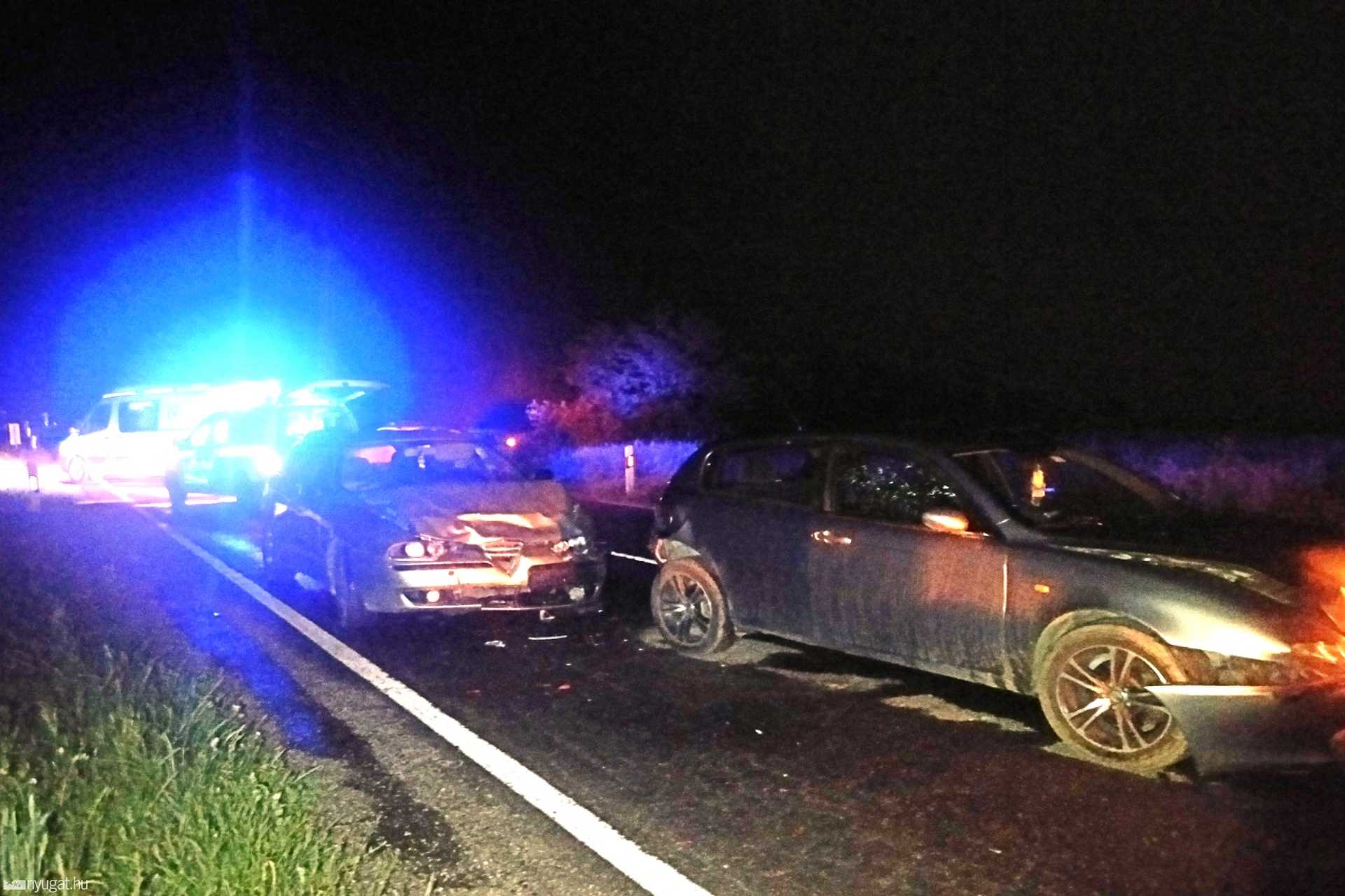 Álló kocsisorba hajtott egy ittas sofőr az autójával Zanat közelében