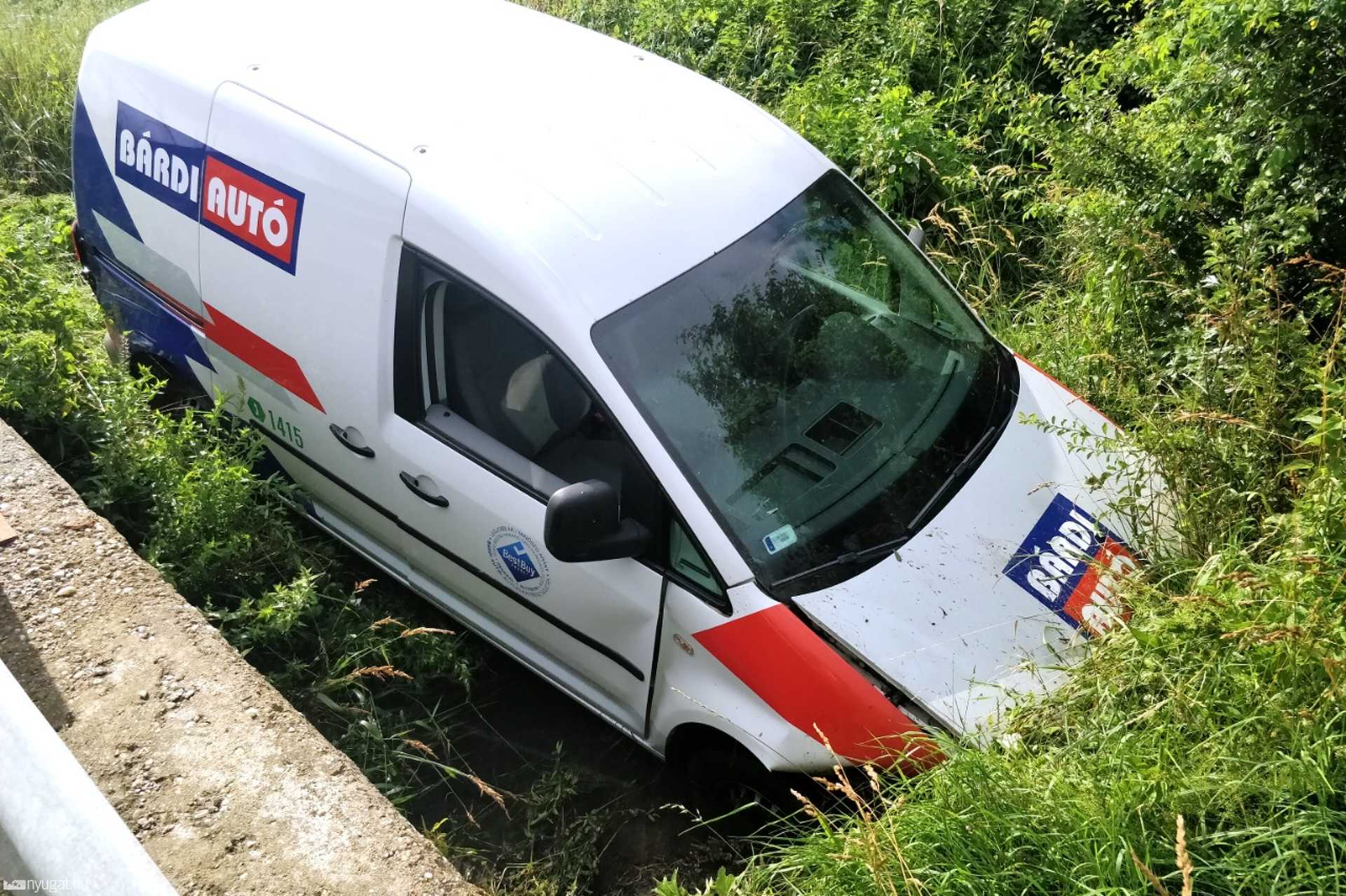 Előzésből történt baleset Vép és Szombathely között