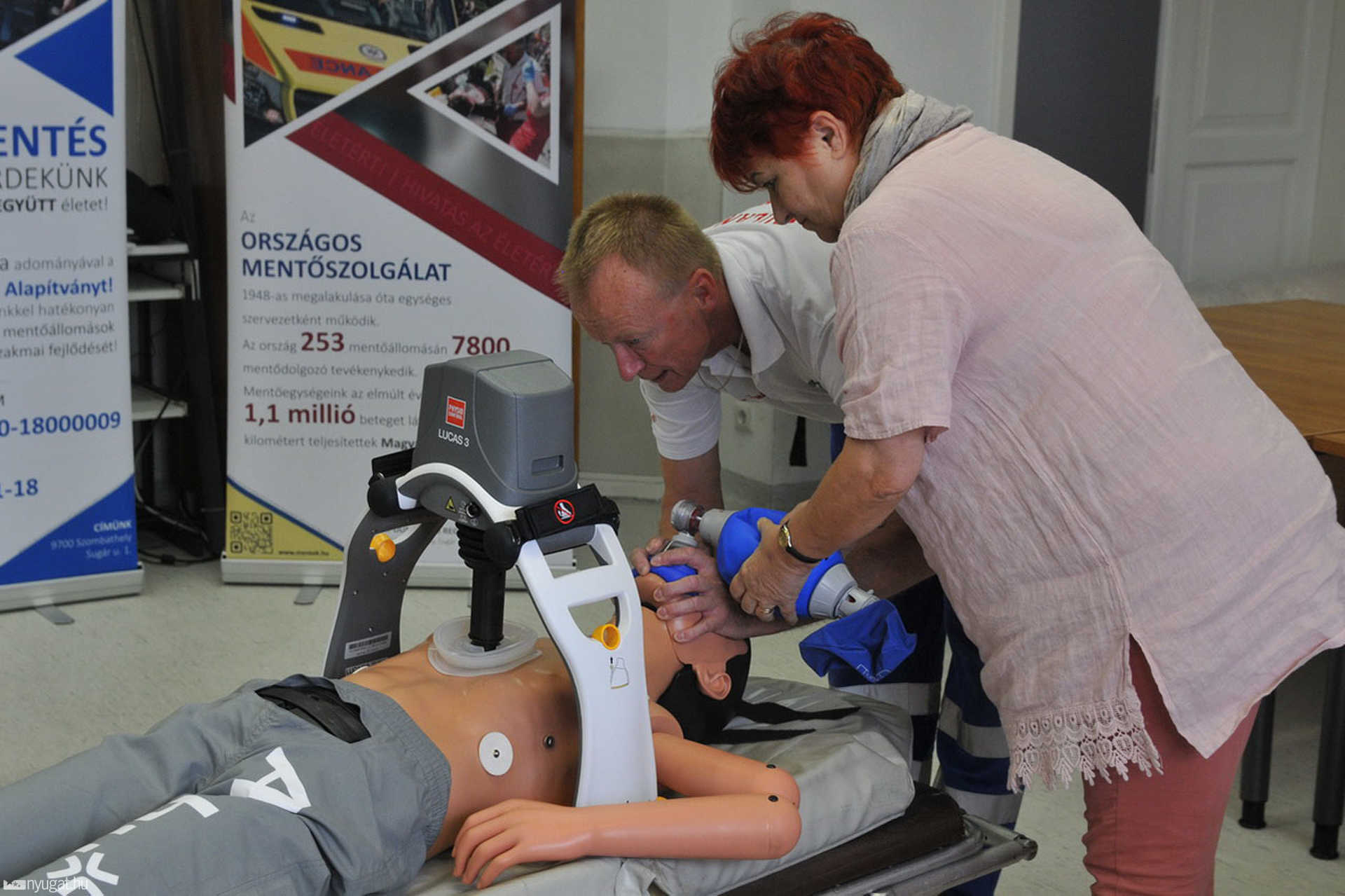 Mellkaskompressziós rendszert adományozott az LUK Kft. a vasi mentőknek