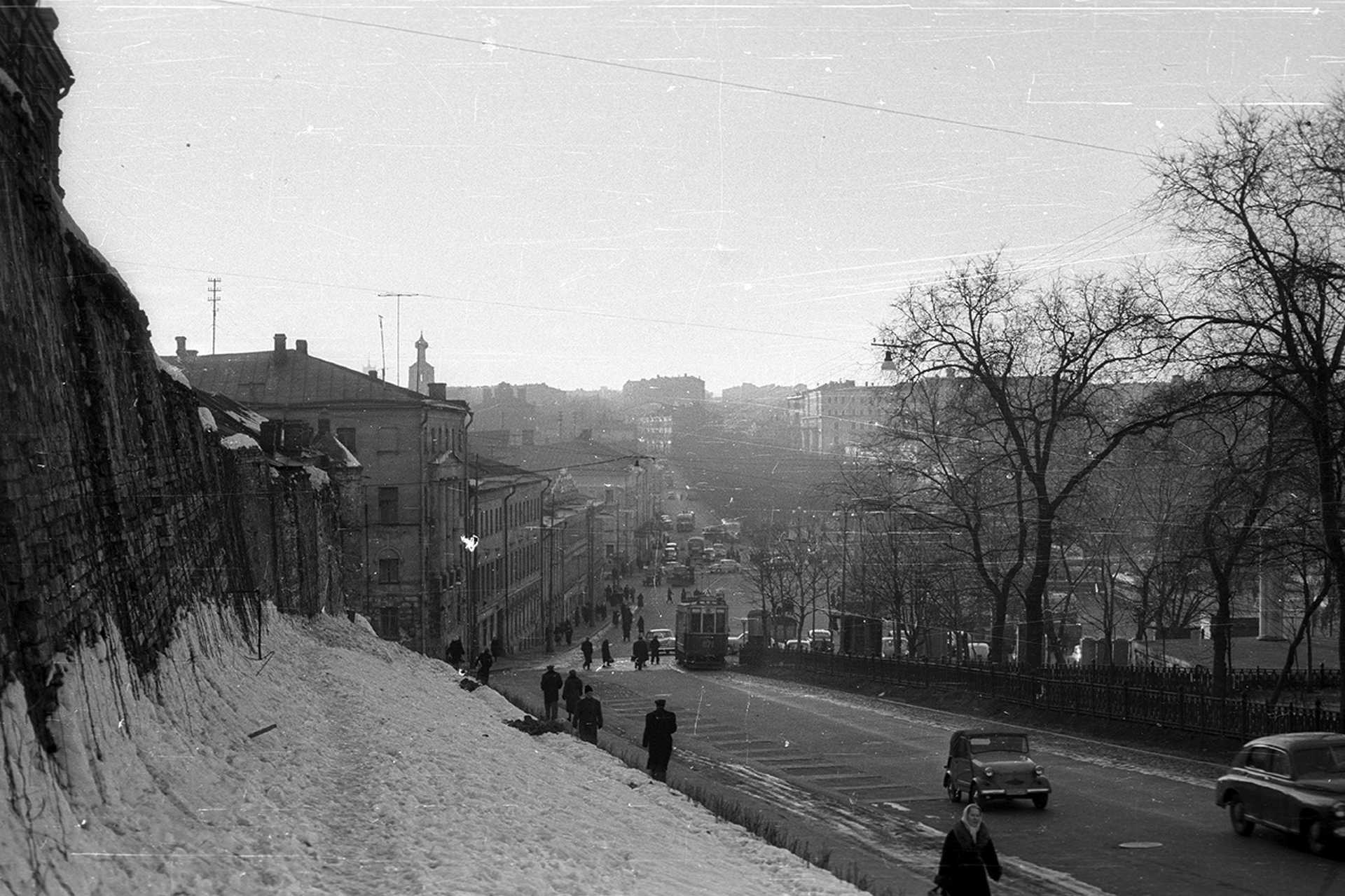 Rozsdesztvenszkij sugárút a Trubnaja tér felé nézve