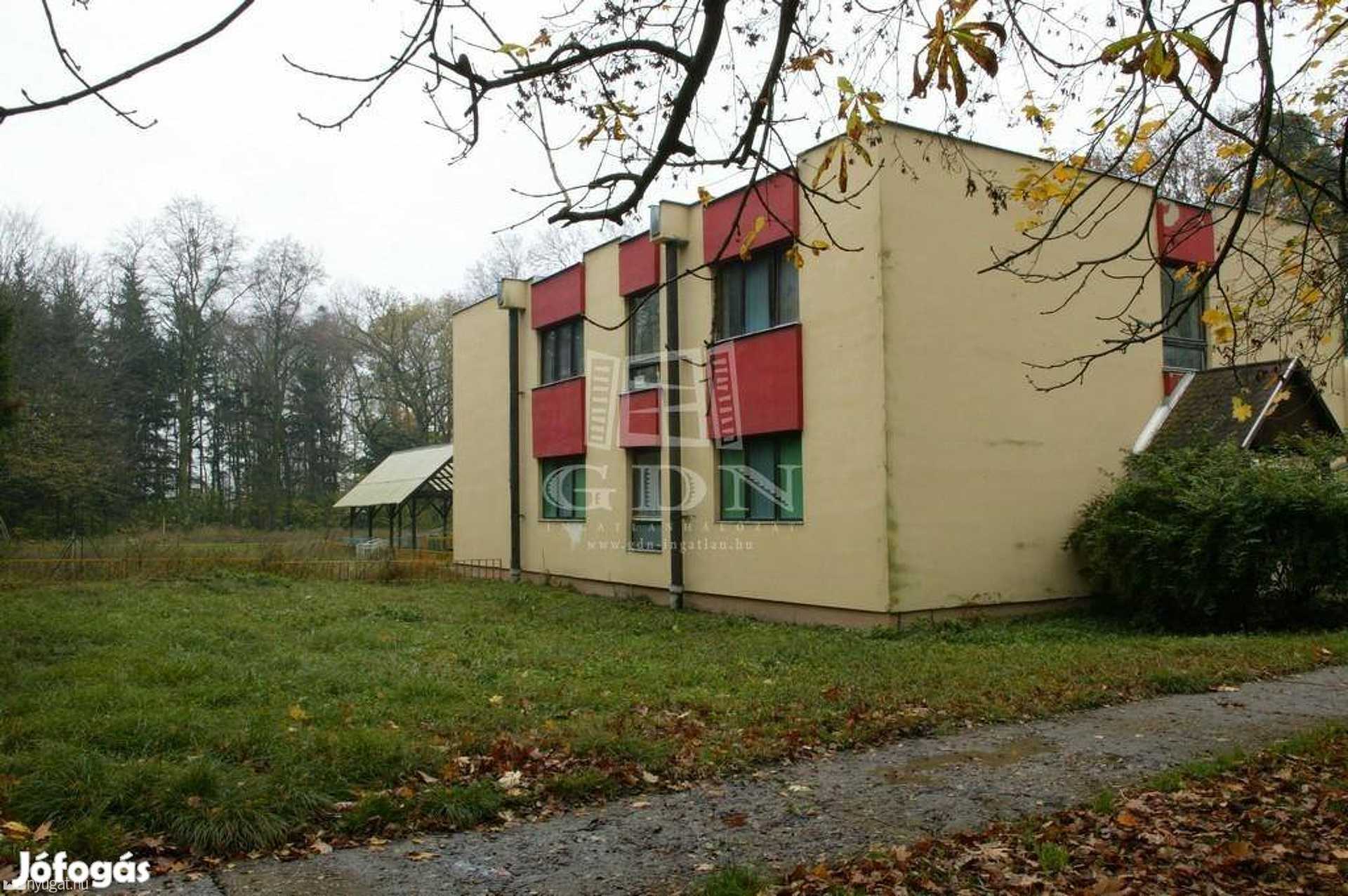 Eladó várkastély Szombathelyen