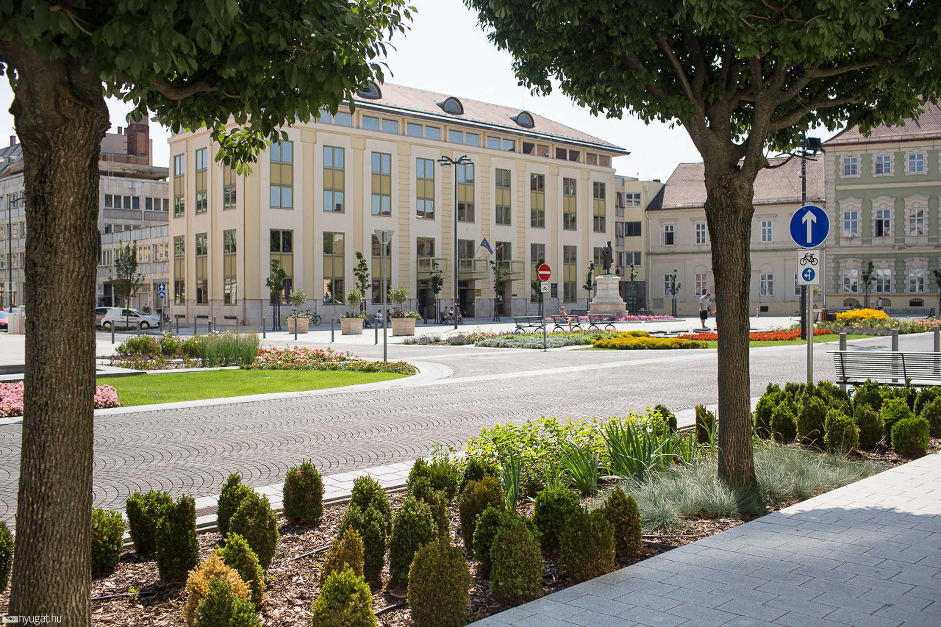 Berzsenyi tér