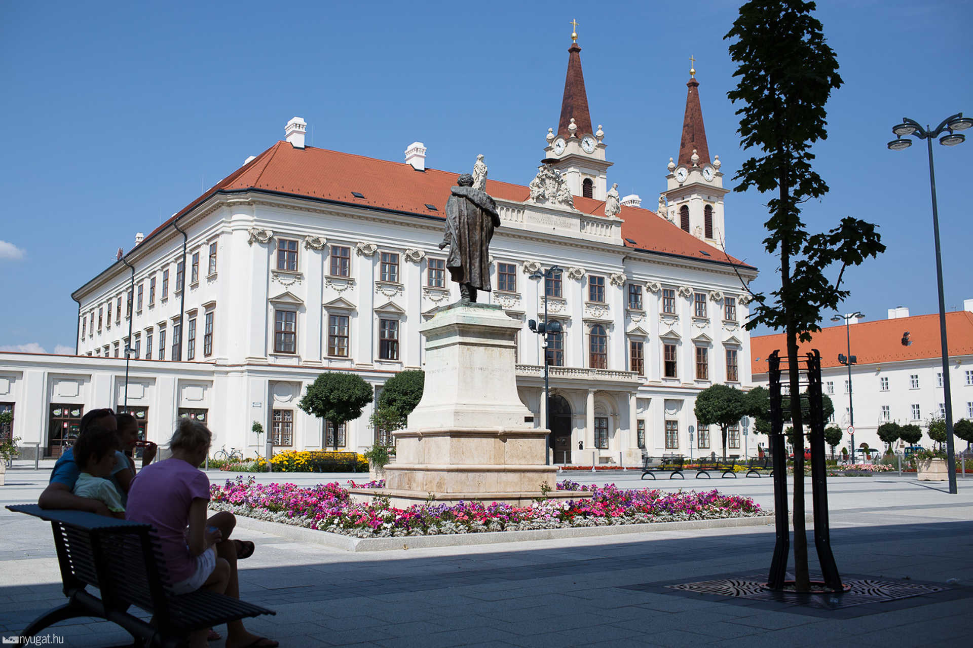 Berzsenyi tér