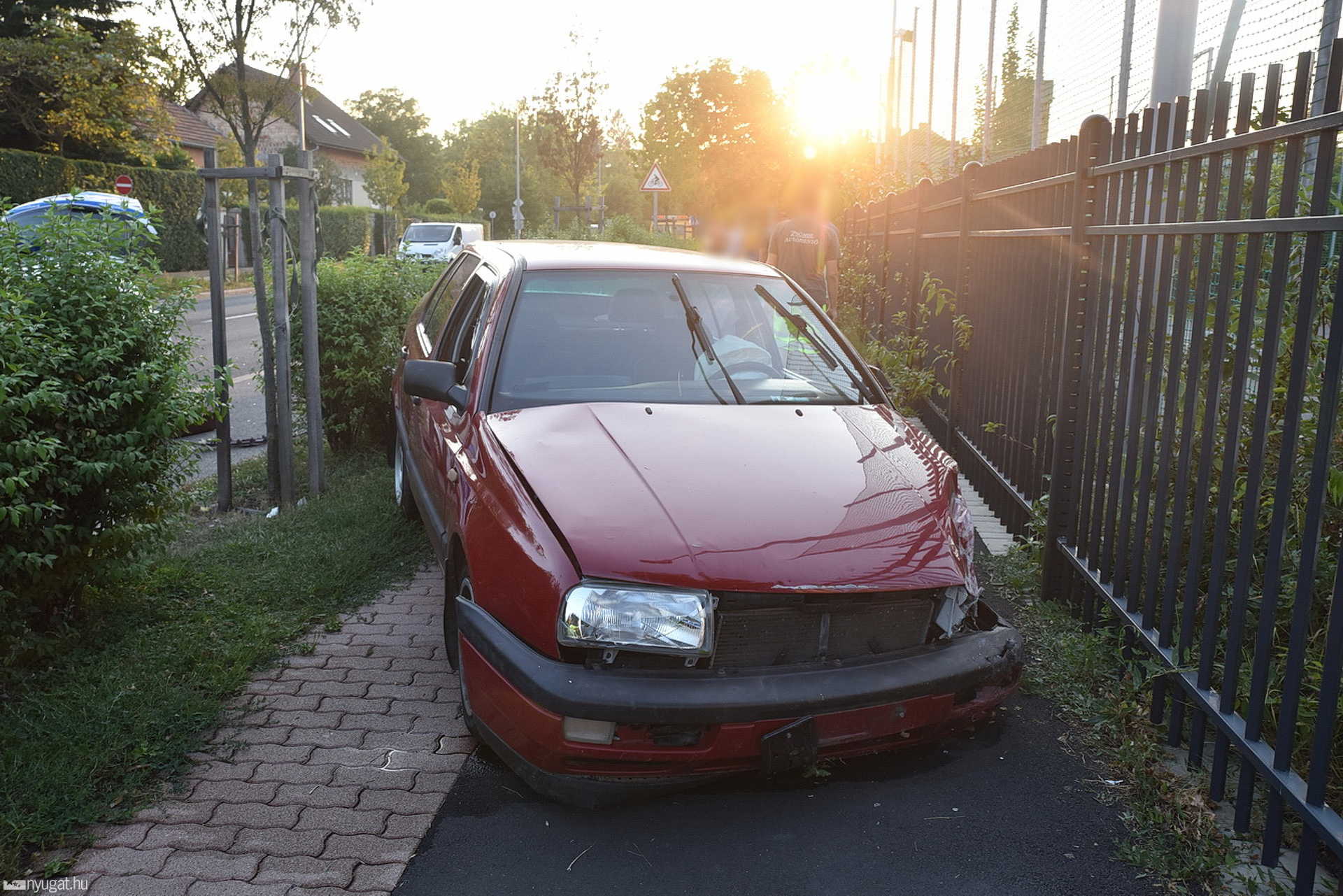 Volkswagen oldalának hajtott egy VW Szombathelyen
