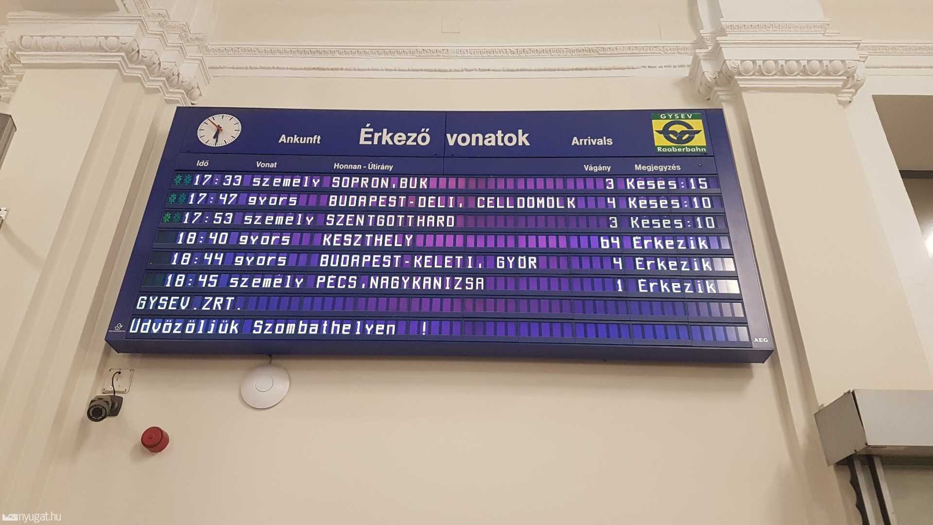 Villámcsapás miatt késtek a vonatok
