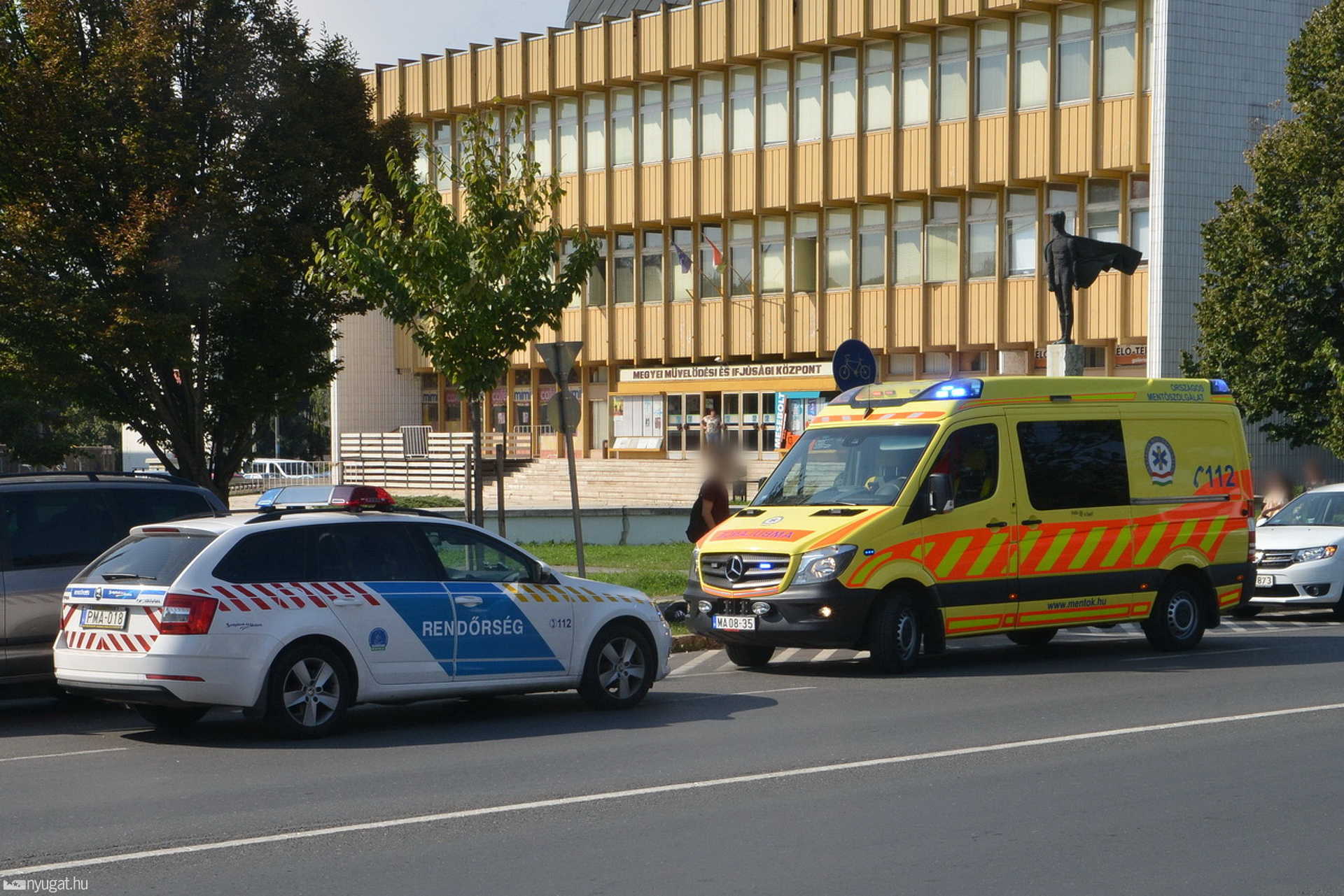 Gyalogos lökött fel motorost Szombathelyen 